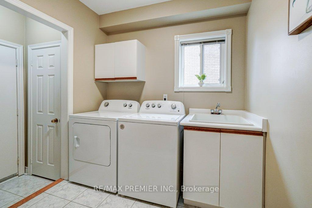 Photo 23 of 69 Zucchet Court, Vaughan, East Woodbridge — HOMEH
