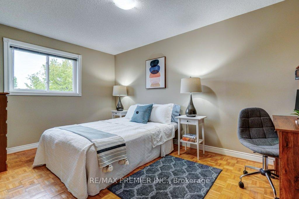 Photo 25 of 69 Zucchet Court, Vaughan, East Woodbridge — HOMEH