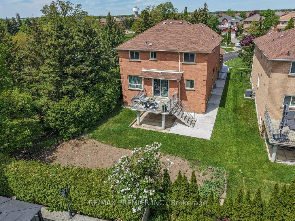 Photo 46 of 69 Zucchet Court, Vaughan, East Woodbridge — HOMEH