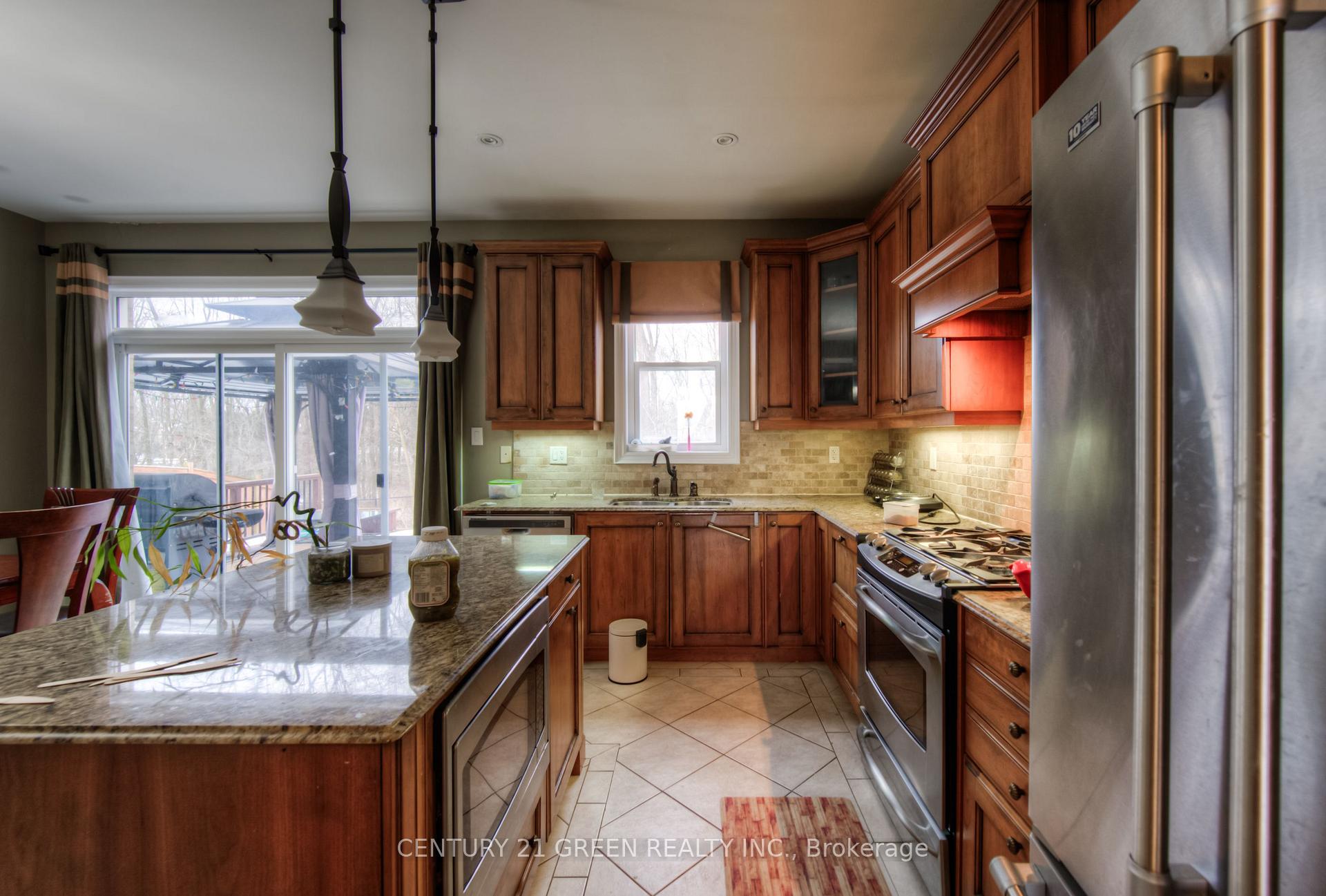 Photo 14 of 65 Blackburn Drive, Brant, Brantford Twp — HOMEH