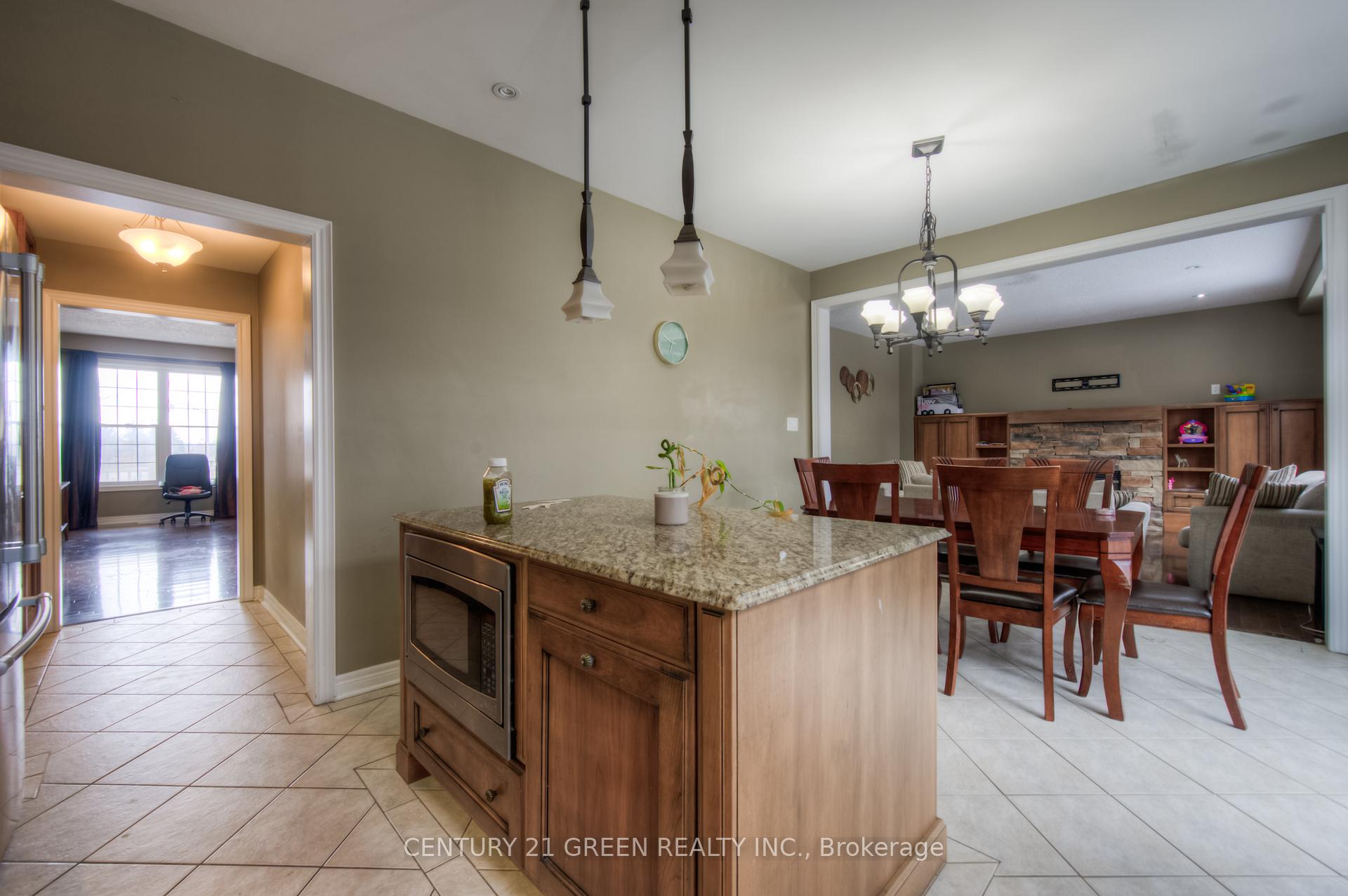 Photo 15 of 65 Blackburn Drive, Brant, Brantford Twp — HOMEH
