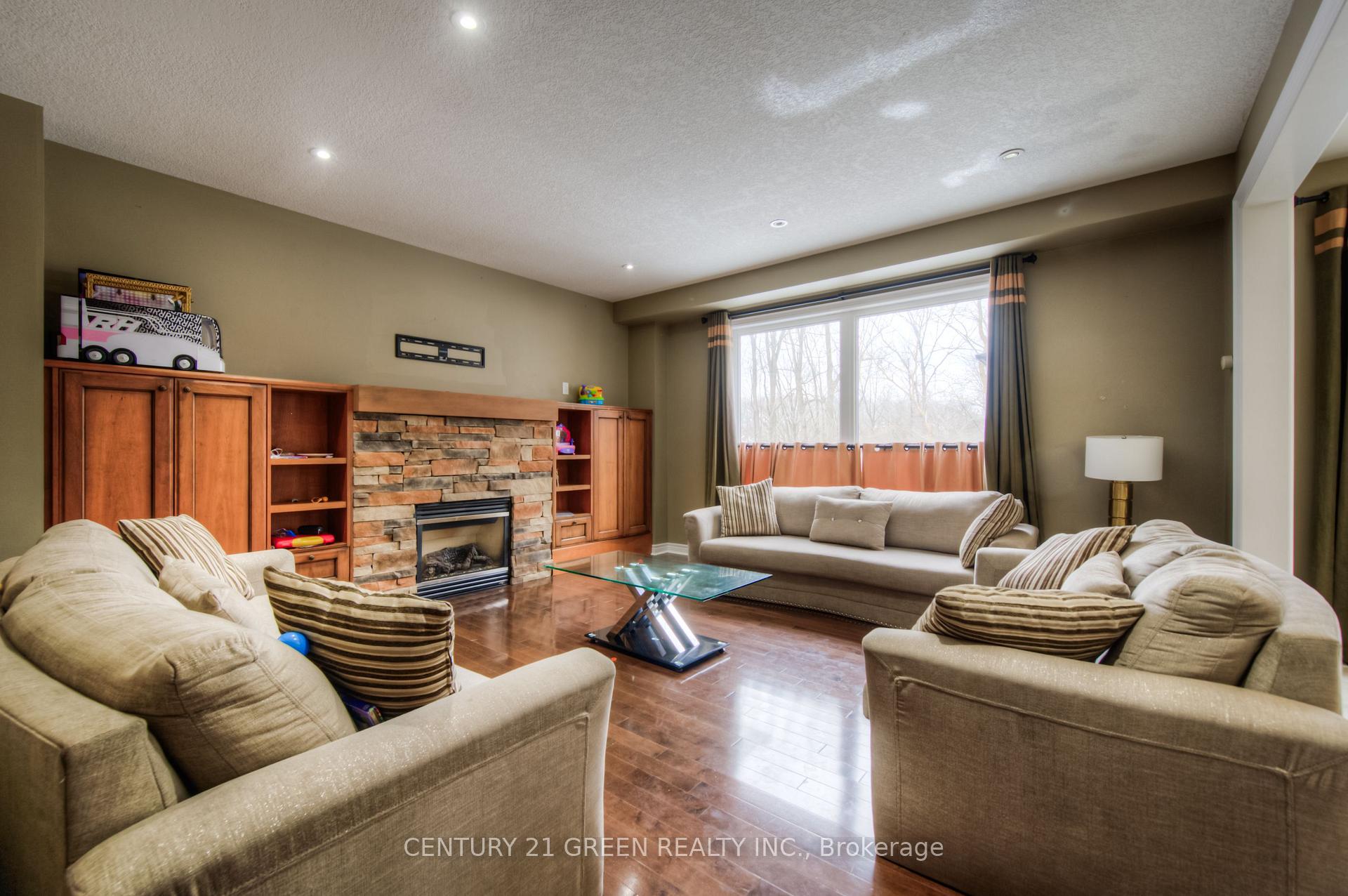 Photo 34 of 65 Blackburn Drive, Brant, Brantford Twp — HOMEH
