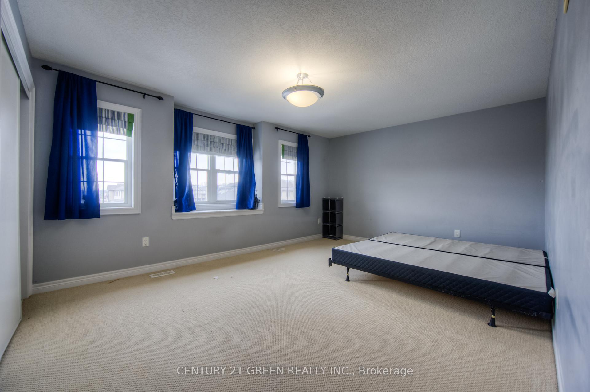 Photo 12 of 65 Blackburn Drive, Brant, Brantford Twp — HOMEH