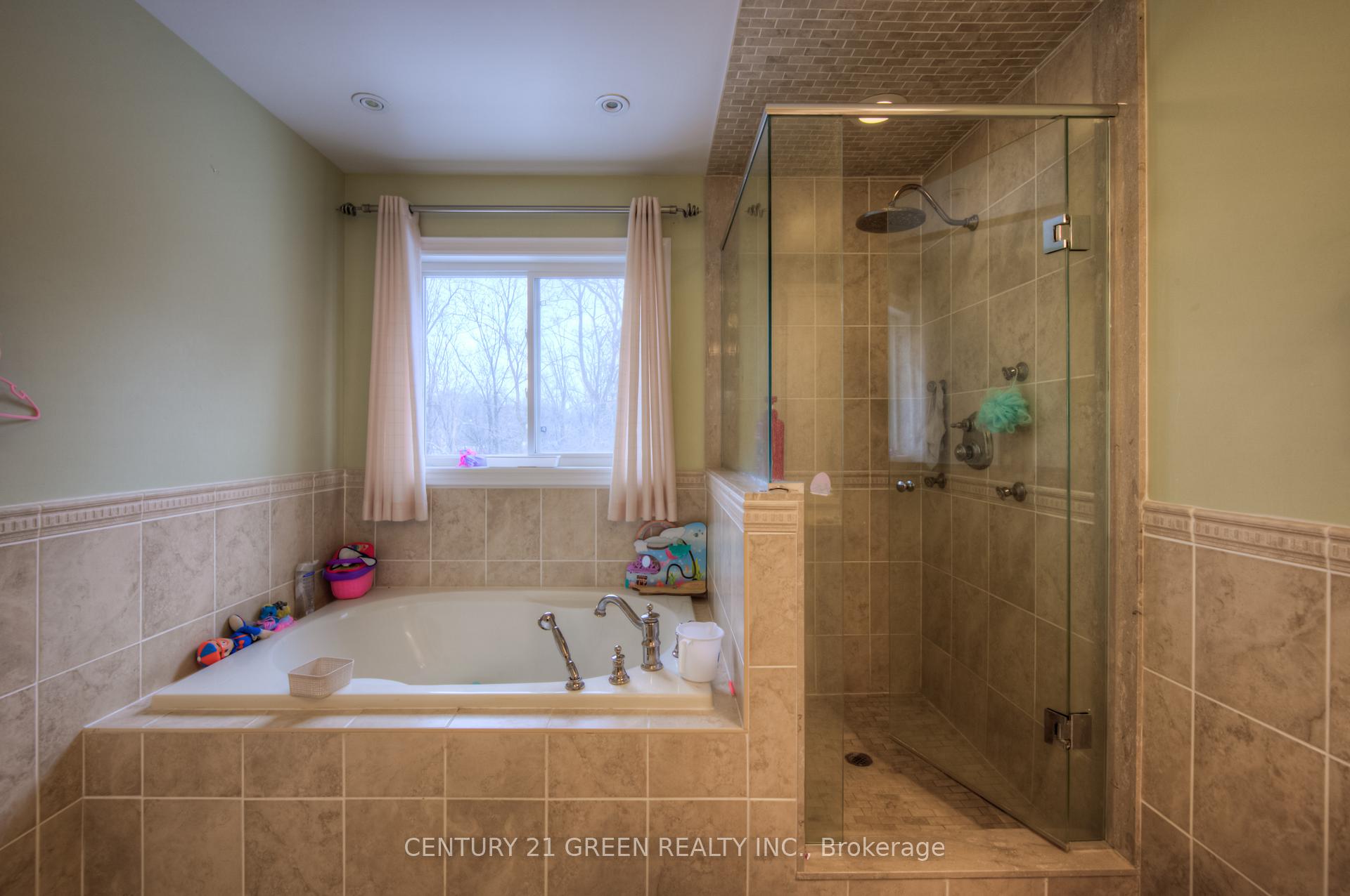 Photo 22 of 65 Blackburn Drive, Brant, Brantford Twp — HOMEH