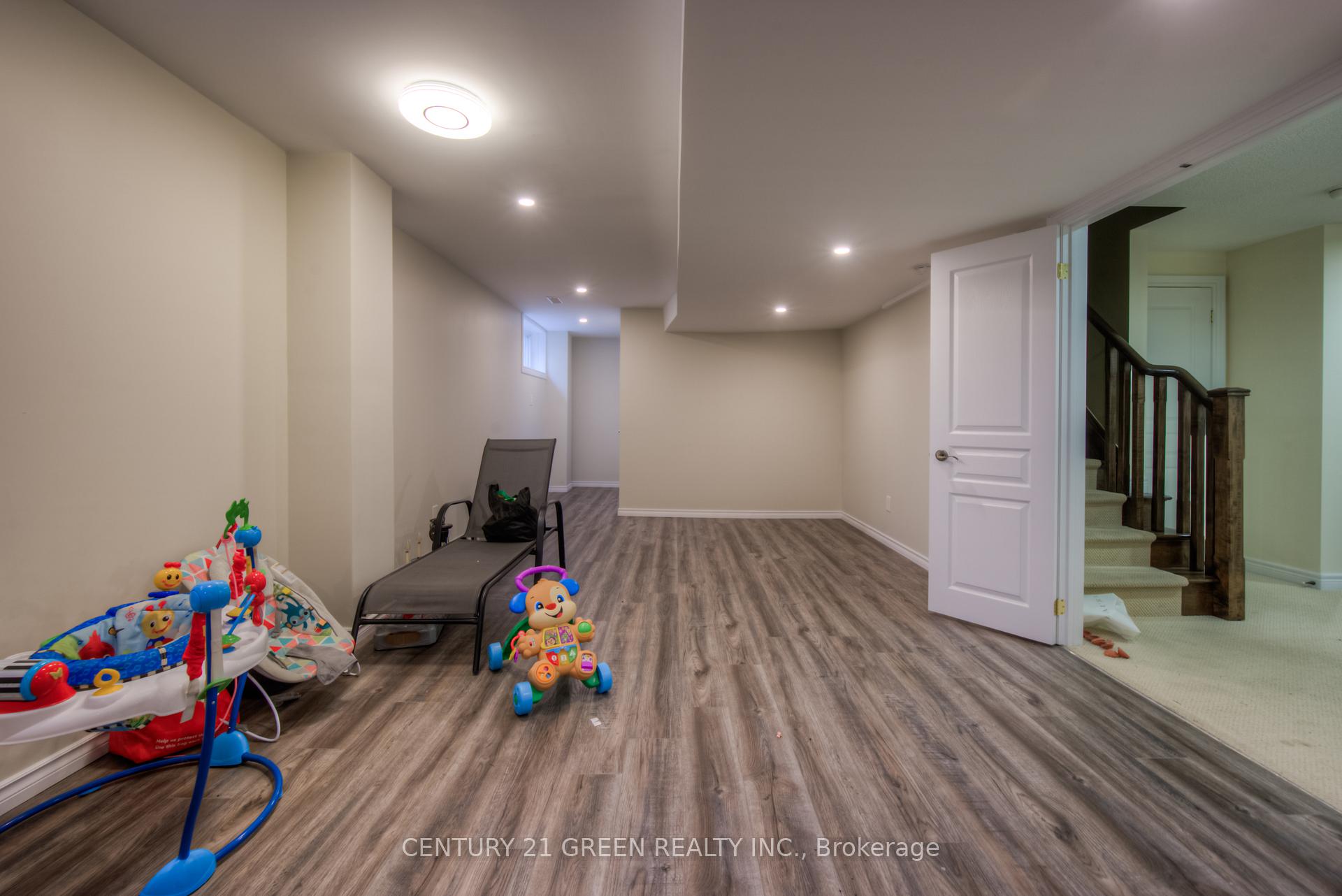 Photo 35 of 65 Blackburn Drive, Brant, Brantford Twp — HOMEH