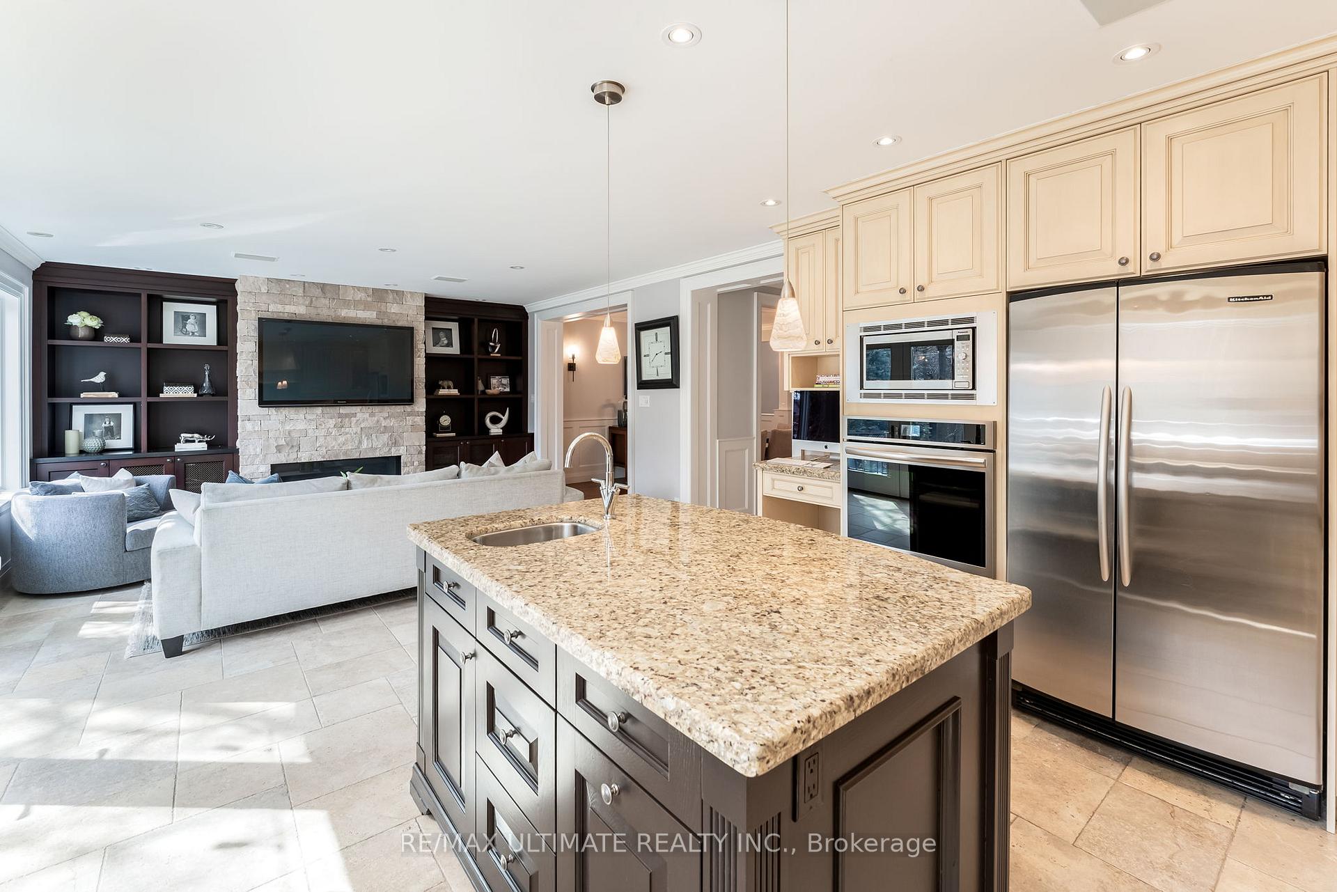 Photo 7 of 41 Sutherland Drive, Toronto, Leaside — HOMEH