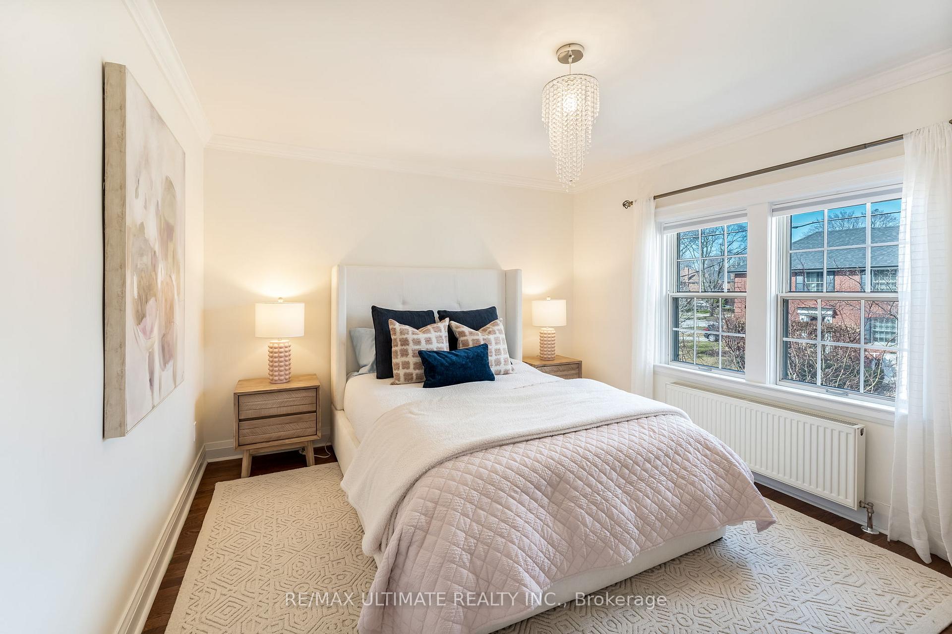 Photo 24 of 41 Sutherland Drive, Toronto, Leaside — HOMEH
