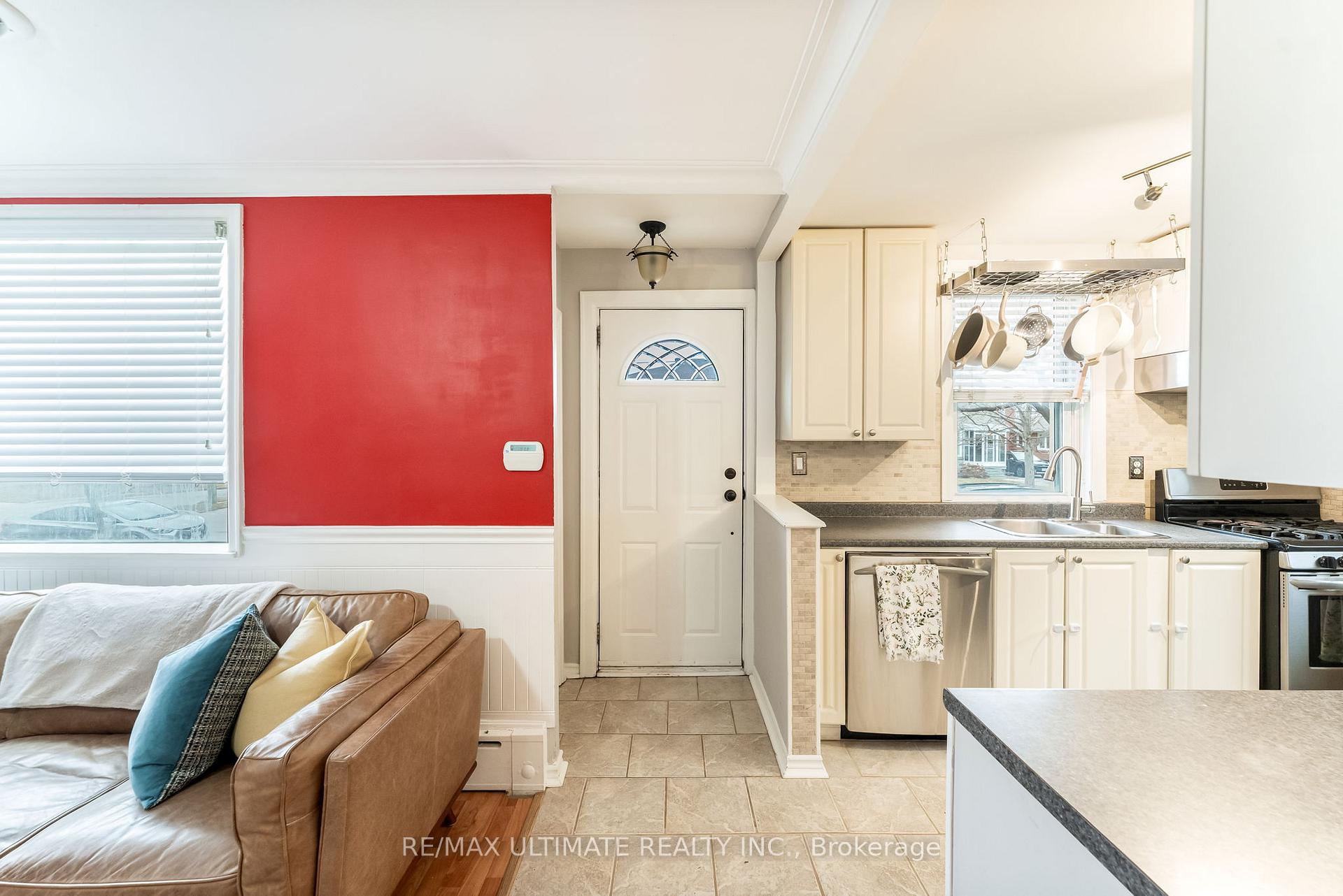Photo 14 of 21 Marsh Road, Scarborough, Clairlea-Birchmount — HOMEH