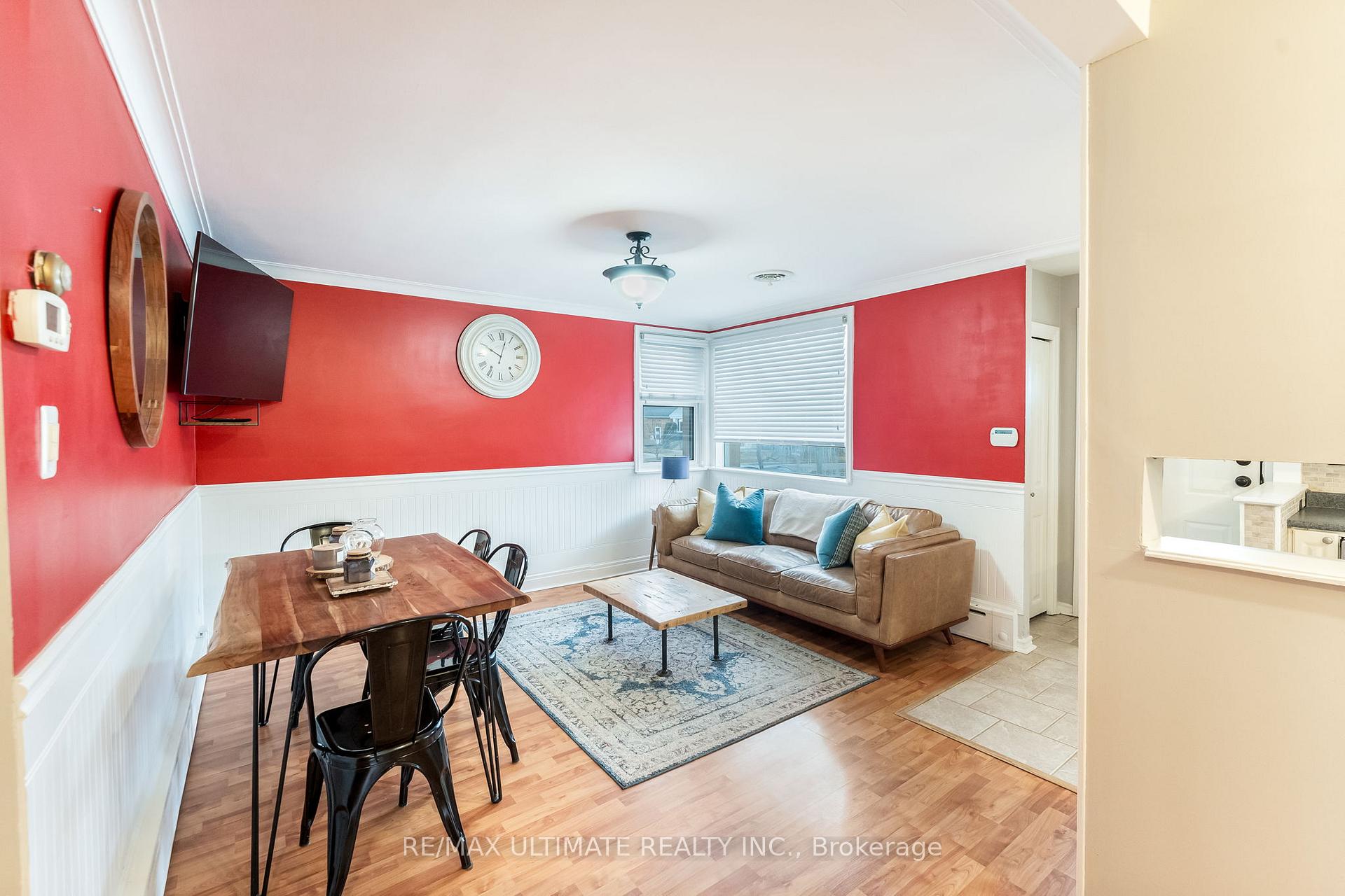 Photo 2 of 21 Marsh Road, Scarborough, Clairlea-Birchmount — HOMEH