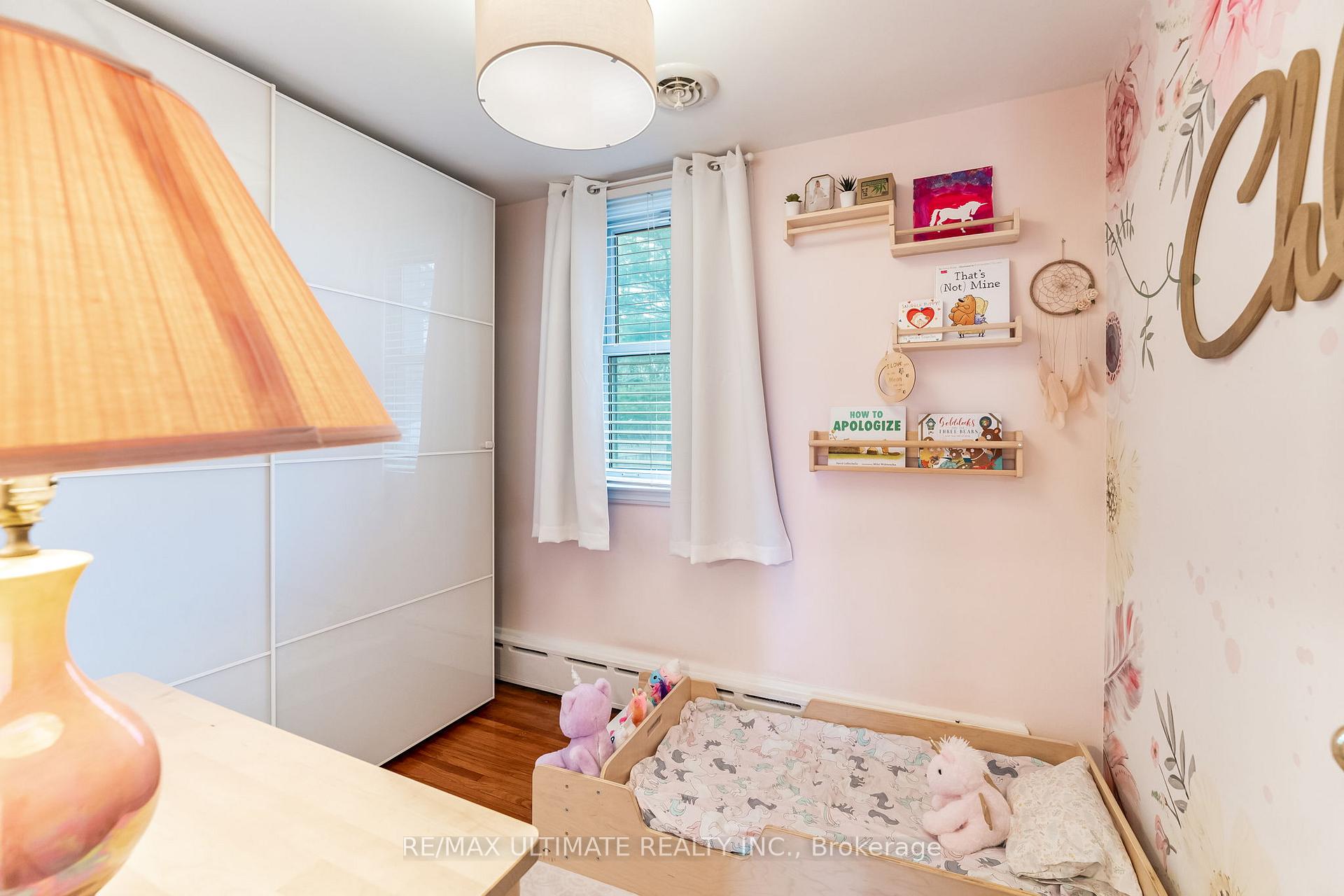 Photo 10 of 21 Marsh Road, Scarborough, Clairlea-Birchmount — HOMEH