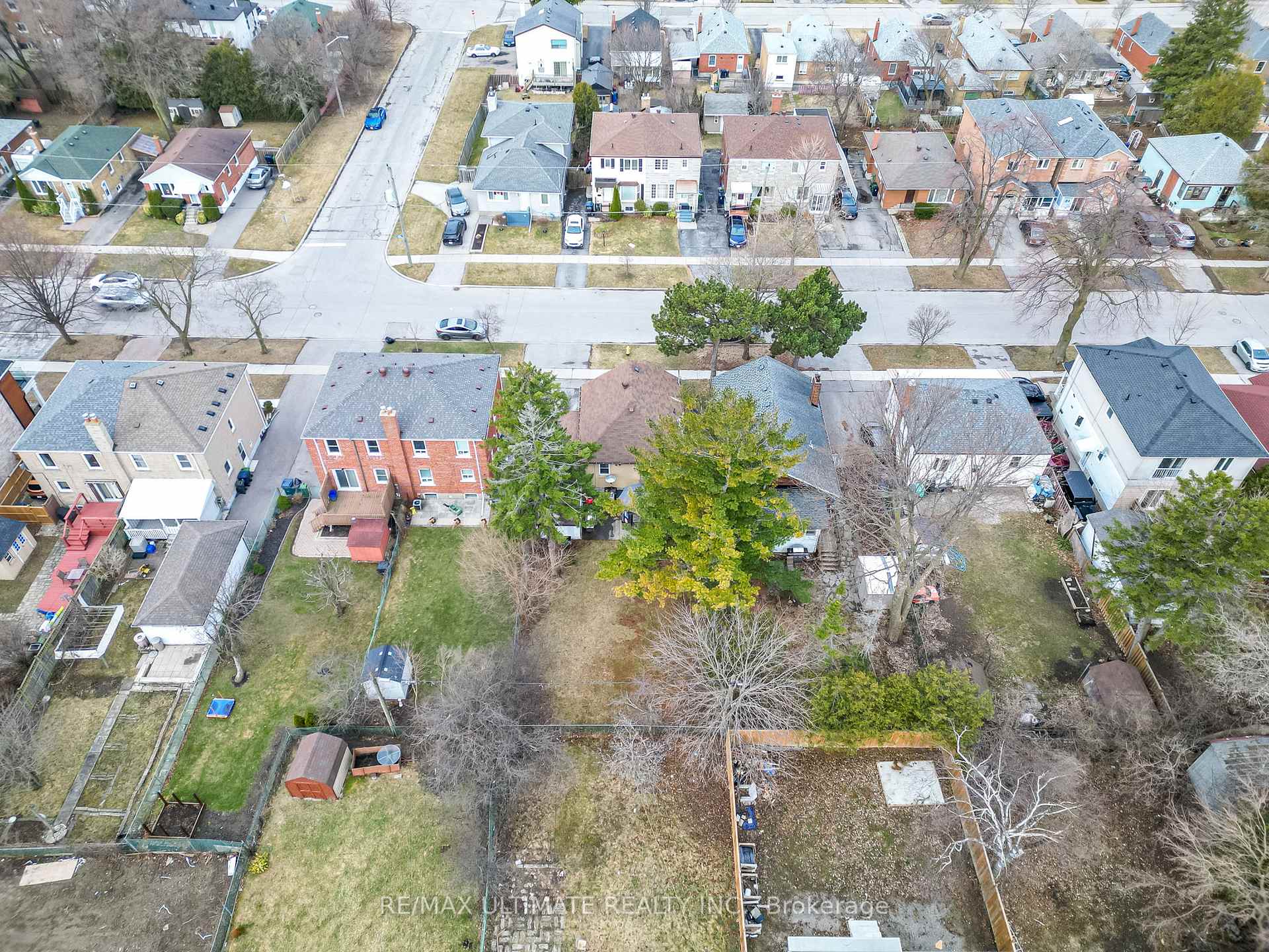 Photo 31 of 21 Marsh Road, Scarborough, Clairlea-Birchmount — HOMEH