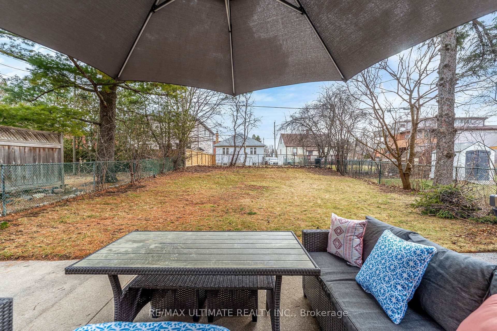 Photo 20 of 21 Marsh Road, Scarborough, Clairlea-Birchmount — HOMEH