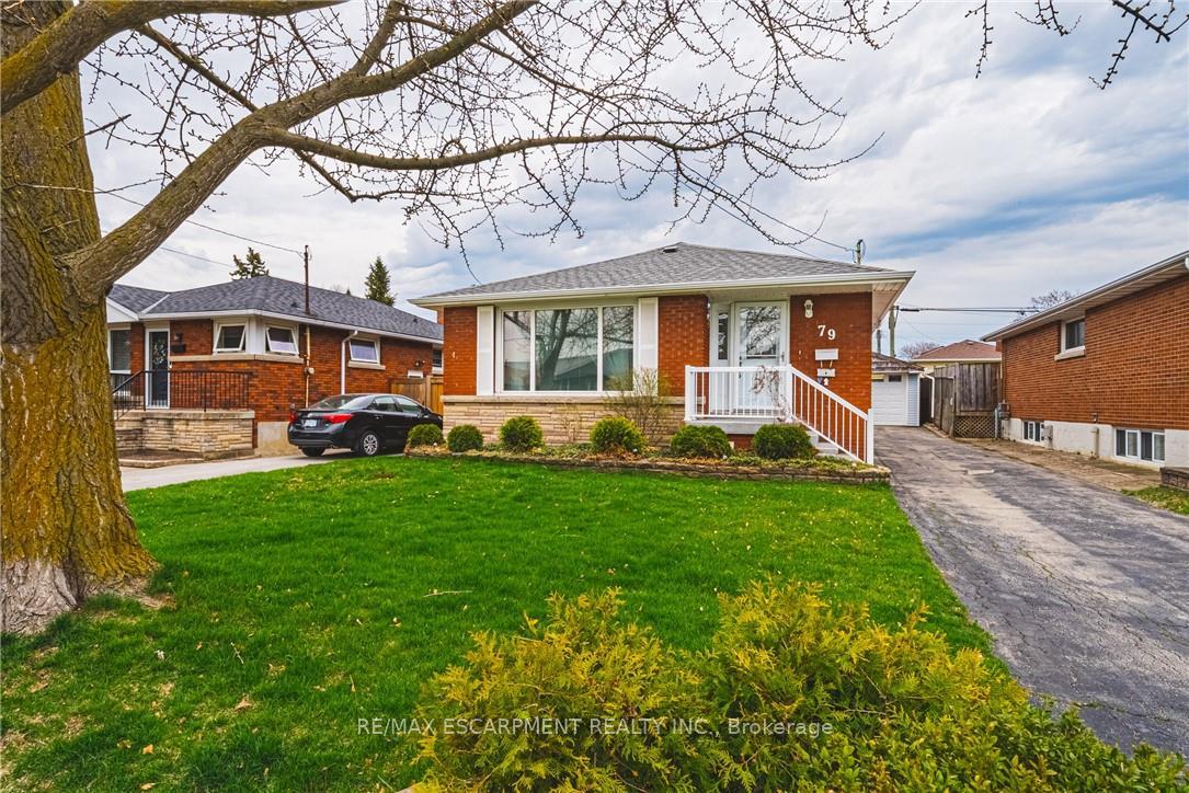 Photo 2 of 79 Terrace Drive, Hamilton, Balfour — HOMEH