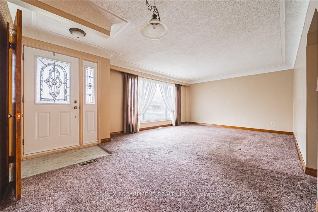 Photo 17 of 79 Terrace Drive, Hamilton, Balfour — HOMEH