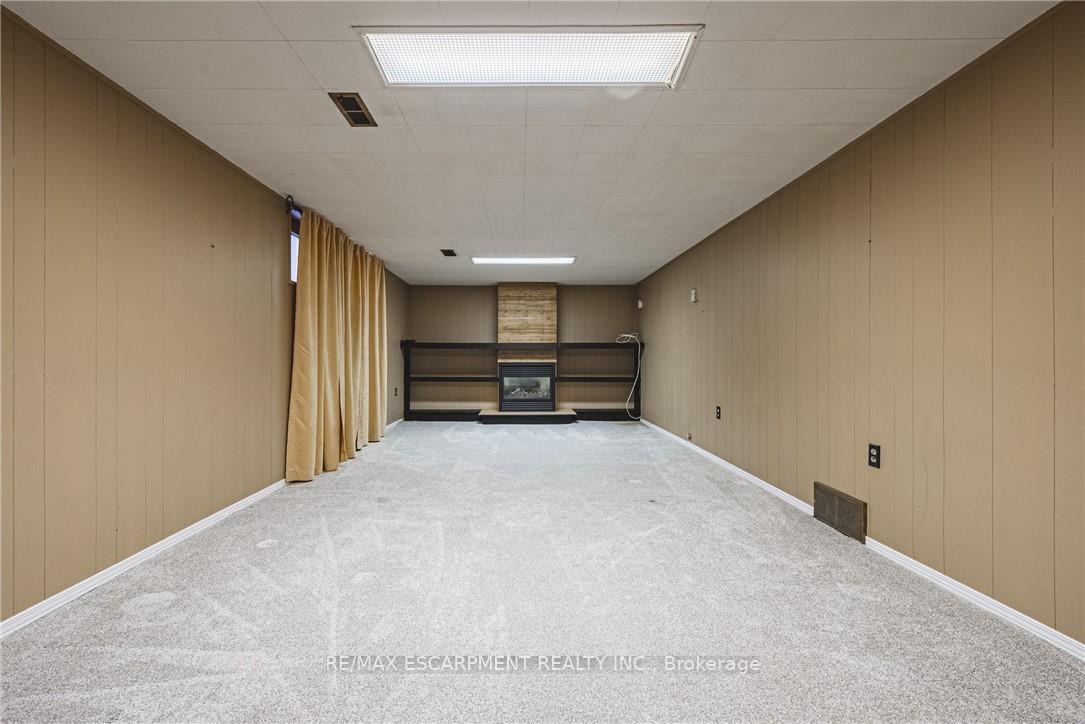 Photo 3 of 79 Terrace Drive, Hamilton, Balfour — HOMEH