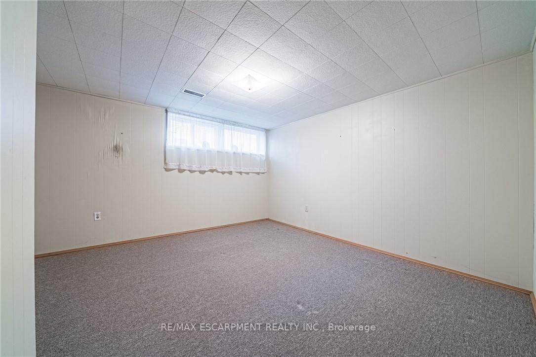 Photo 32 of 79 Terrace Drive, Hamilton, Balfour — HOMEH