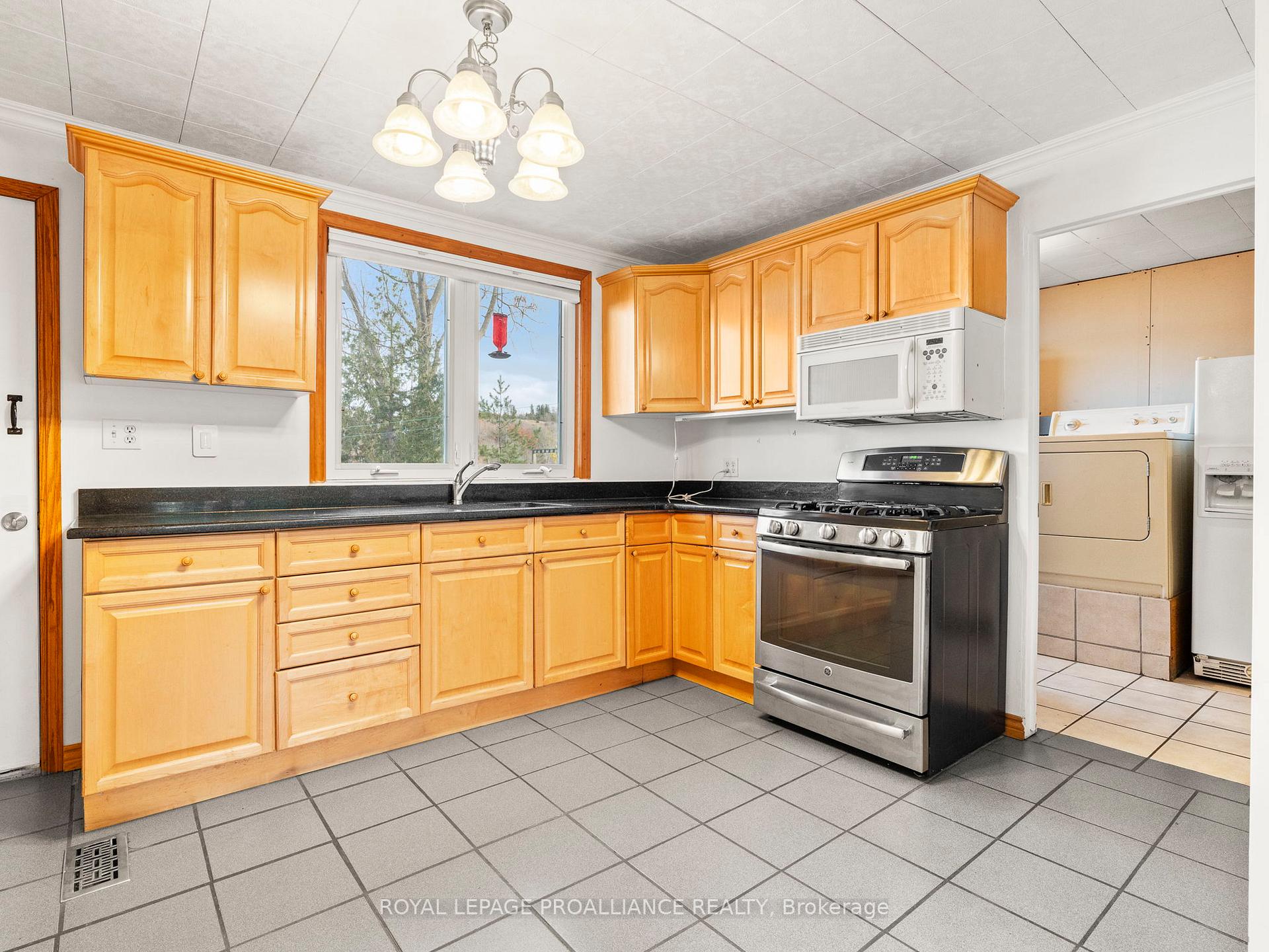 Photo 14 of 5289 Plank Road, Hamilton Township, Rural Hamilton — HOMEH