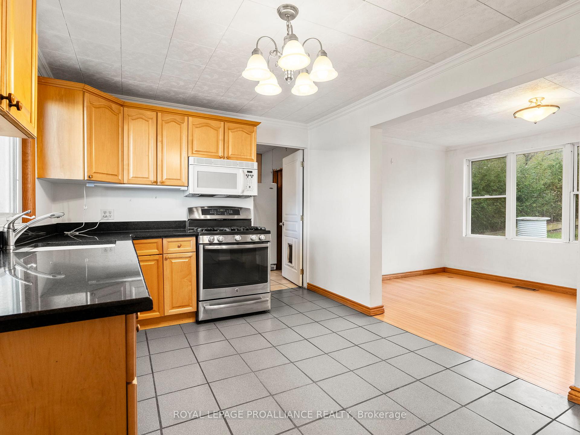 Photo 15 of 5289 Plank Road, Hamilton Township, Rural Hamilton — HOMEH