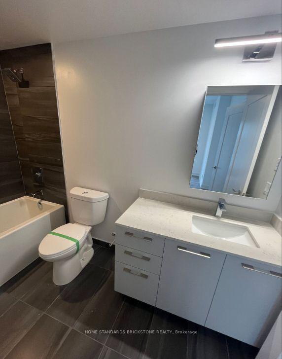 Photo 3 of Unit 709, 18 Water Walk Drive, Markham, Unionville — HOMEH