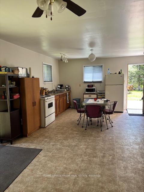 Photo 6 of 807 Airport Road, Faraday — HOMEH