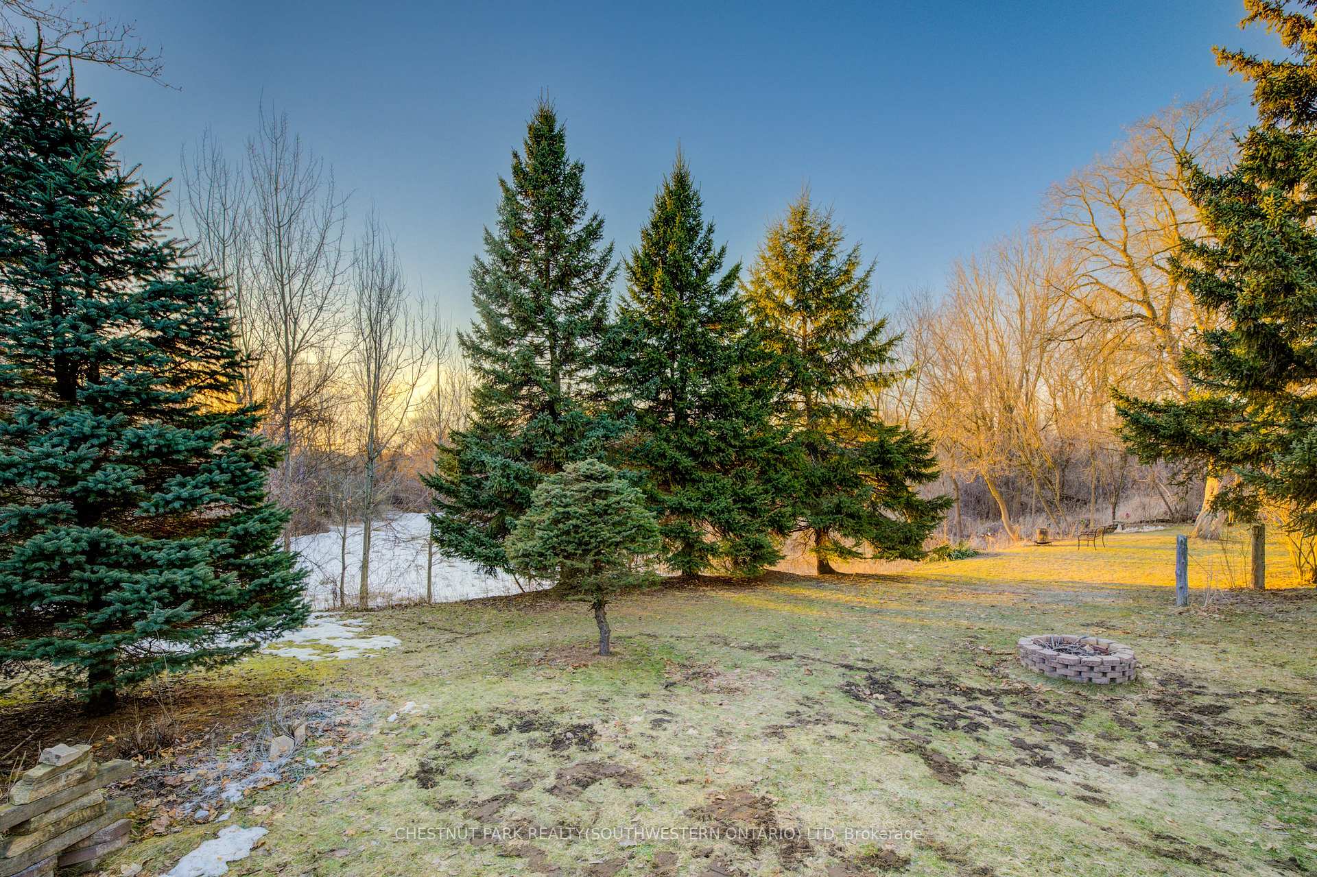 Photo 44 of 215 Black Walnut Place, Kitchener, Pioneer Park — HOMEH