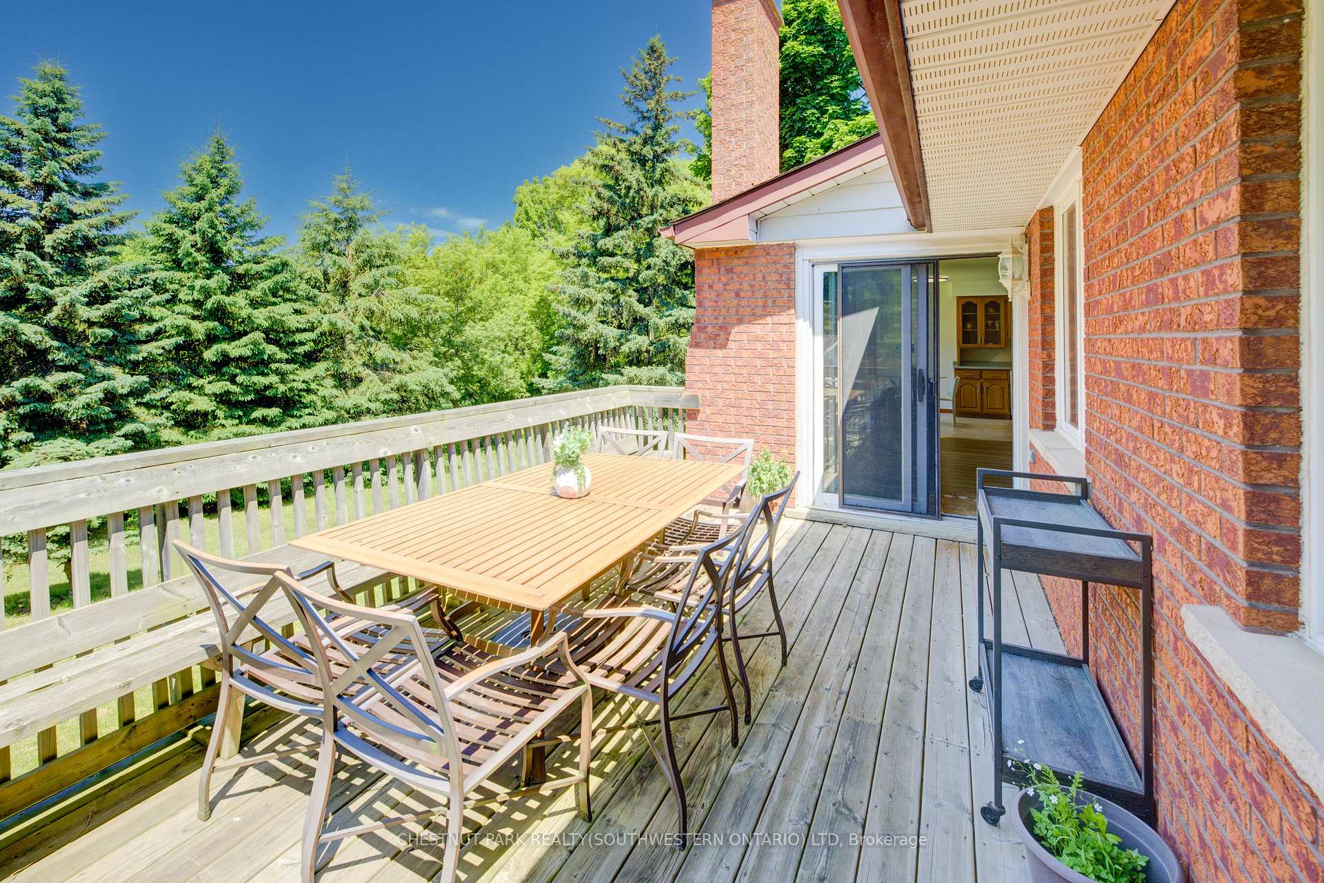 Photo 42 of 215 Black Walnut Place, Kitchener, Pioneer Park — HOMEH