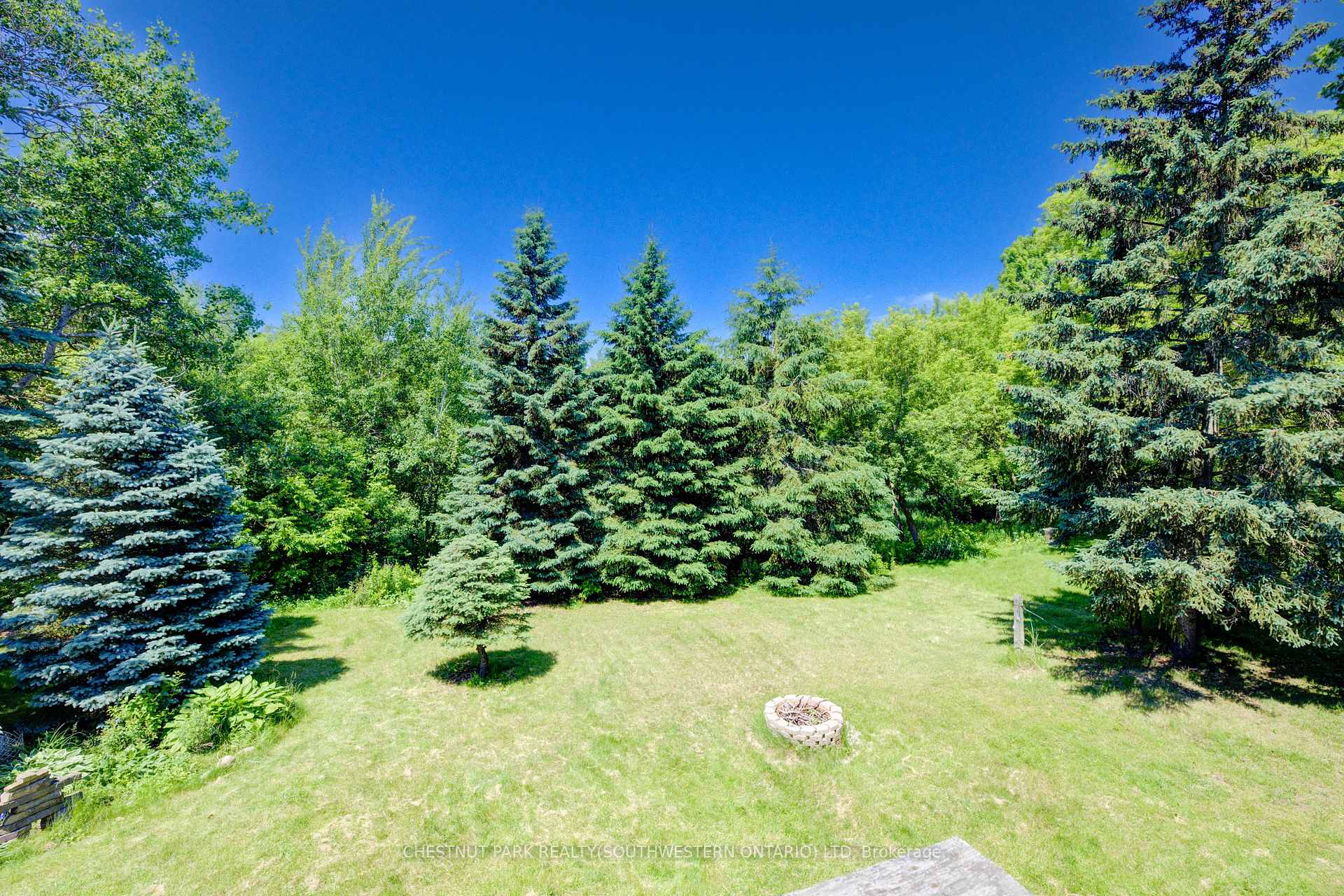 Photo 47 of 215 Black Walnut Place, Kitchener, Pioneer Park — HOMEH
