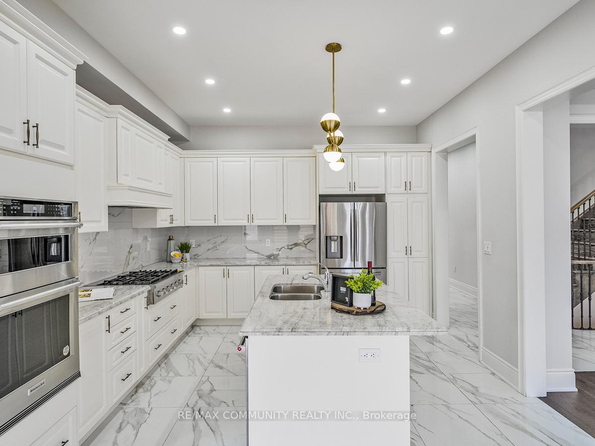 Photo 20 of 249 Agro Street, Hamilton, Waterdown — HOMEH