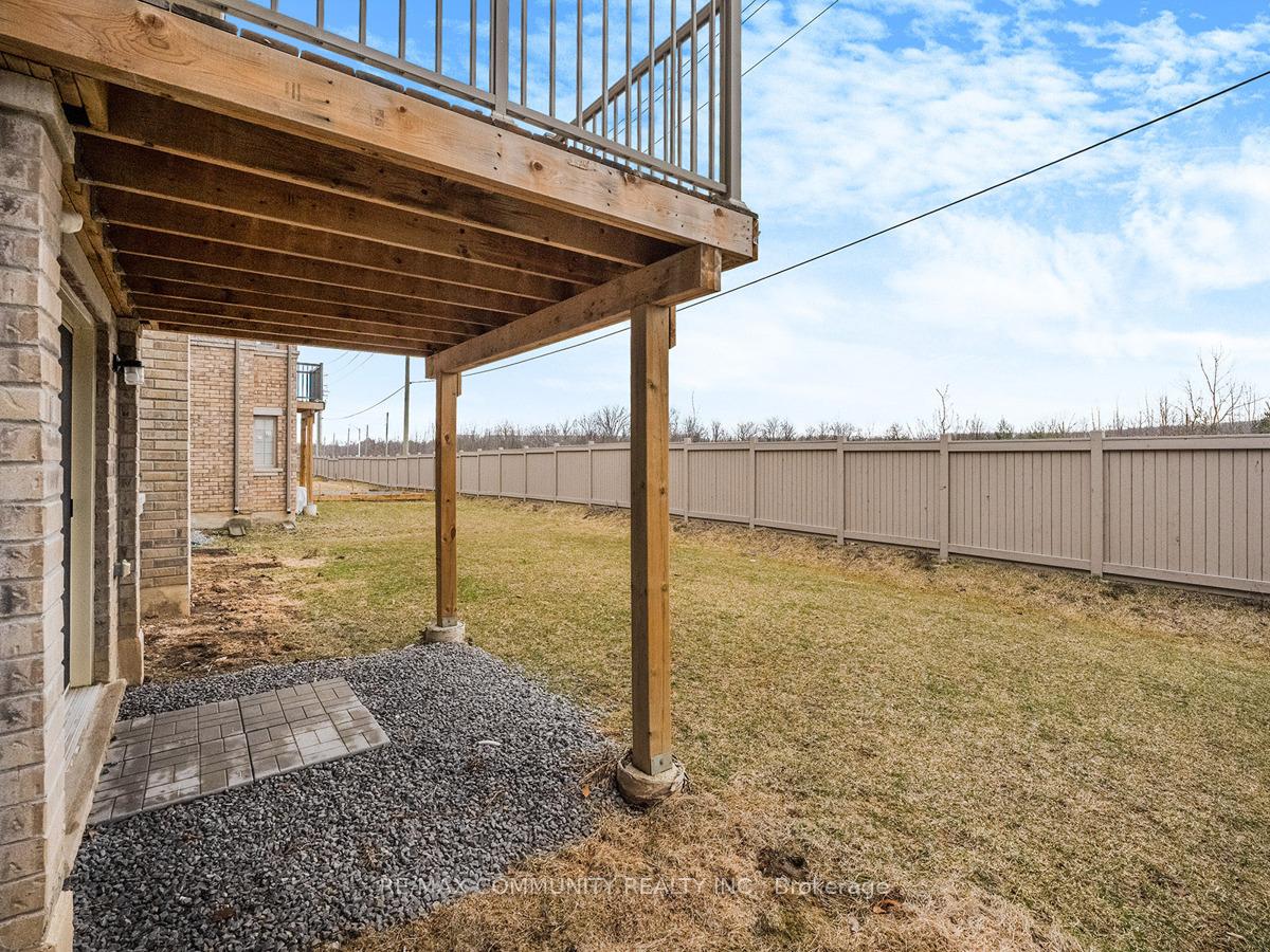 Photo 28 of 249 Agro Street, Hamilton, Waterdown — HOMEH