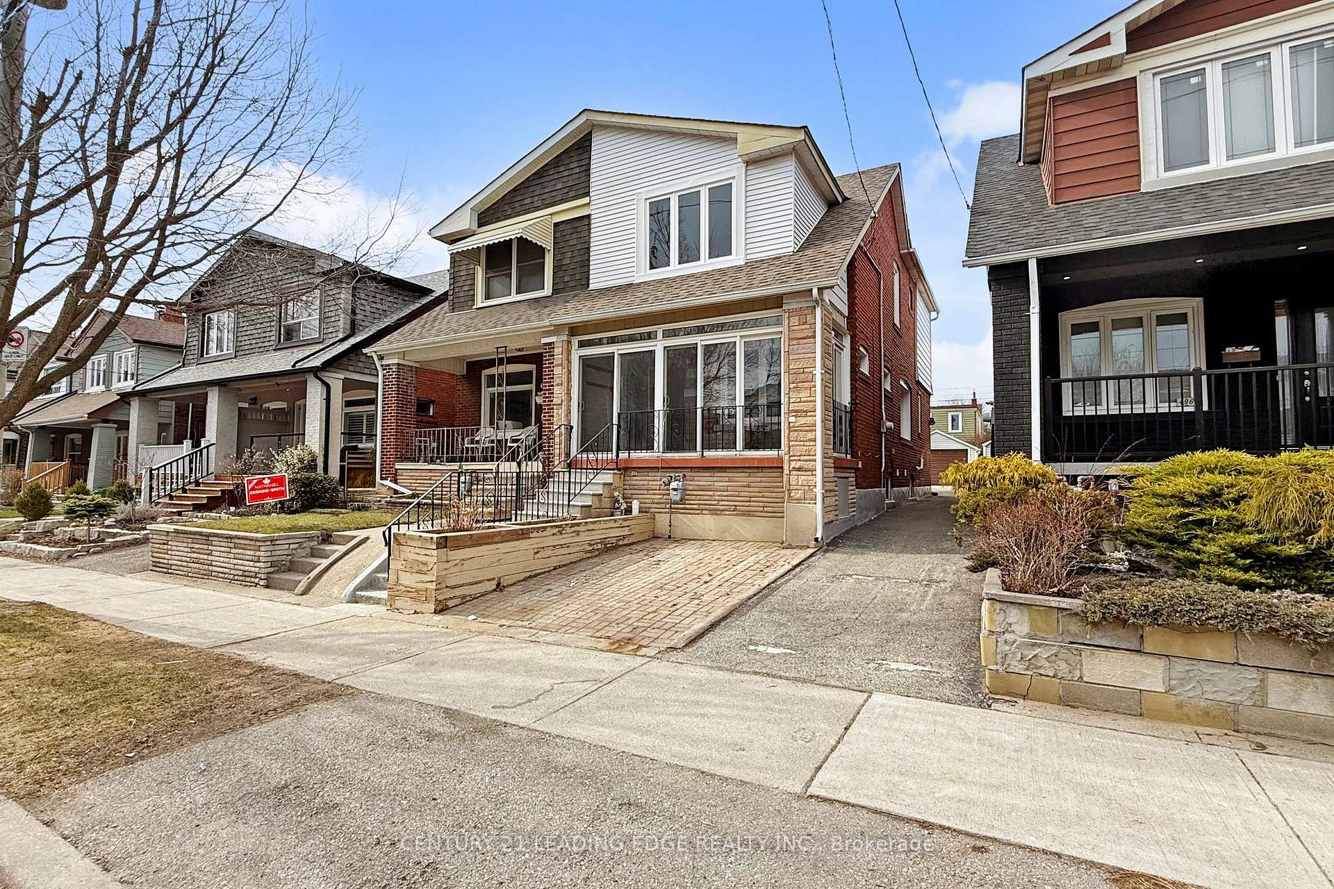 Front of Unit Main, 494 Glebeholme Boulevard