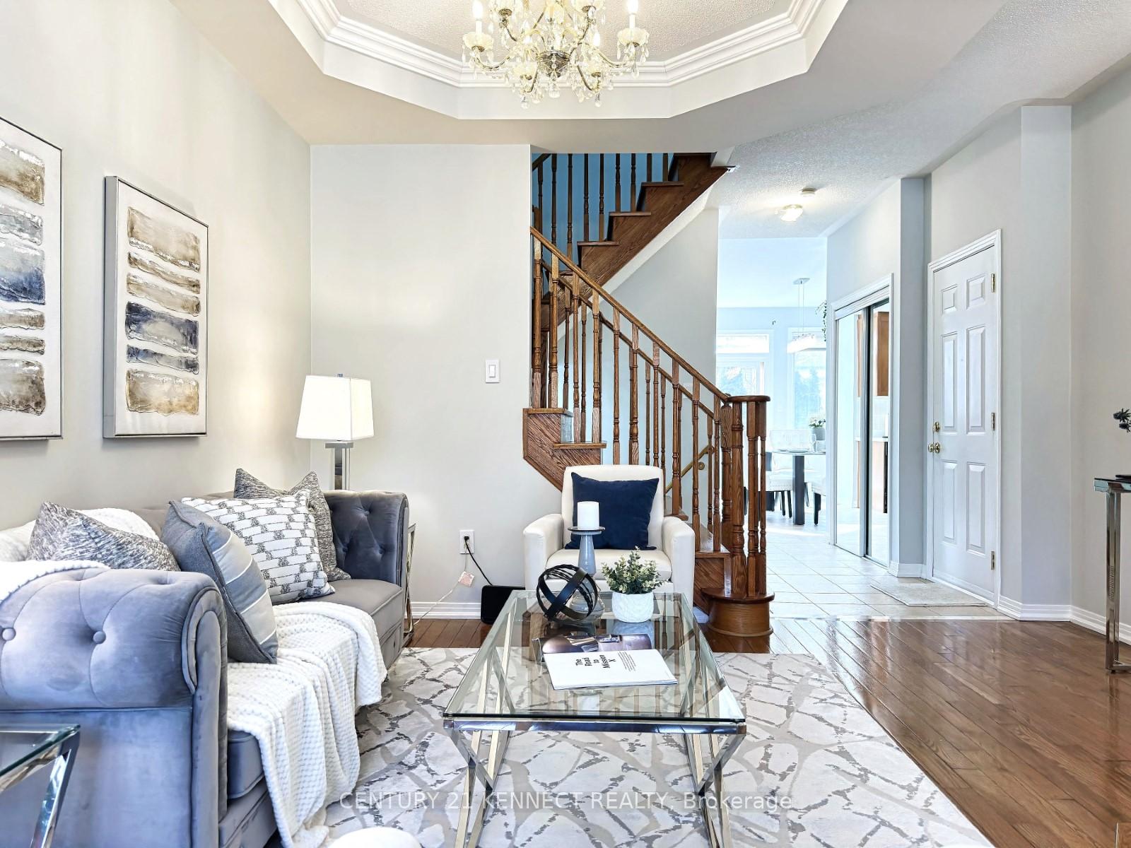 Photo 16 of 11 Magnotta Road, Markham, Cachet — HOMEH