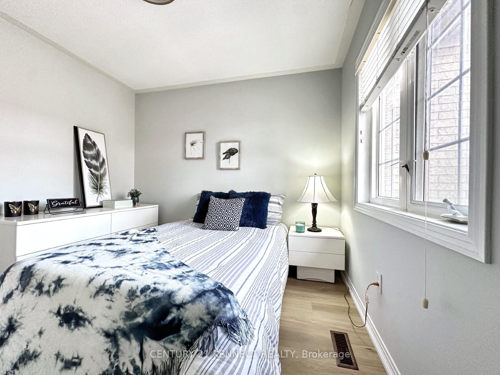 Photo 22 of 11 Magnotta Road, Markham, Cachet — HOMEH