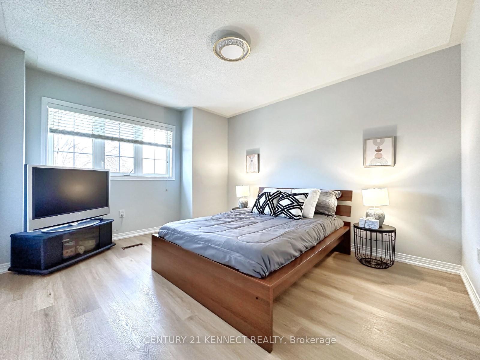 Photo 23 of 11 Magnotta Road, Markham, Cachet — HOMEH