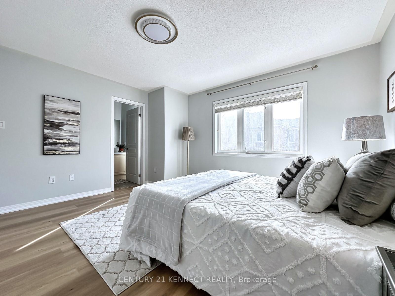Photo 21 of 11 Magnotta Road, Markham, Cachet — HOMEH