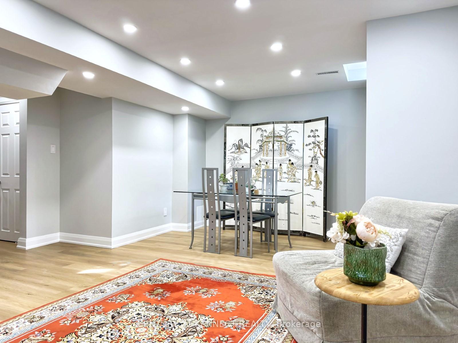 Photo 33 of 11 Magnotta Road, Markham, Cachet — HOMEH