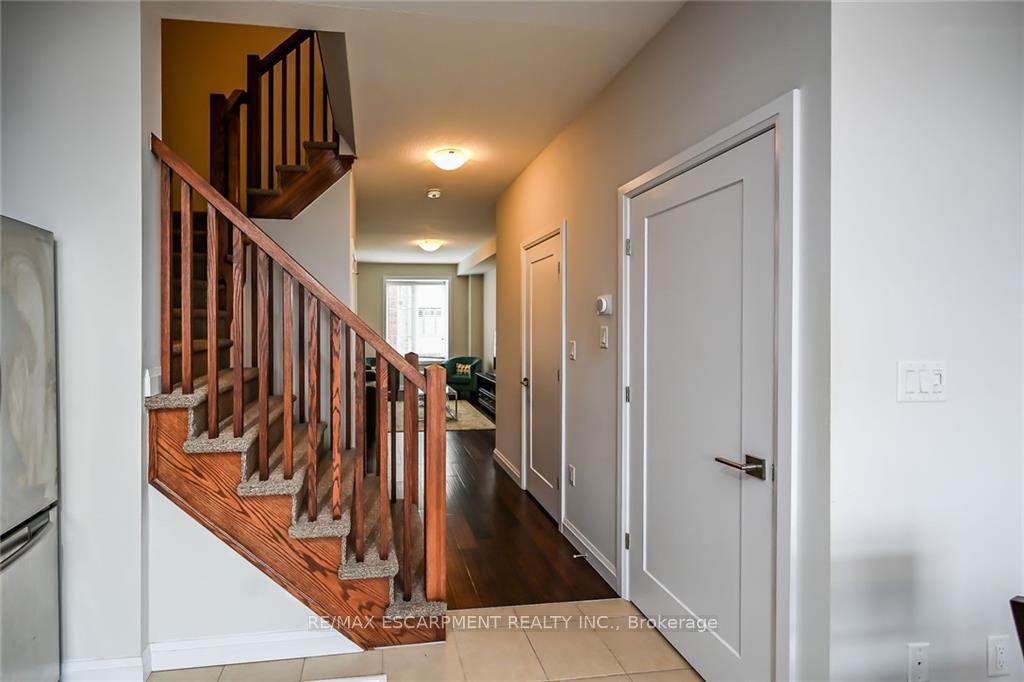 Photo 5 of Unit 75, 1169 Garner Road E, Hamilton, Ancaster — HOMEH