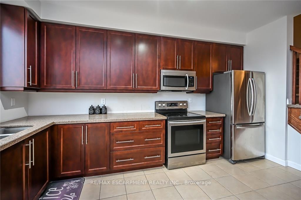 Photo 21 of Unit 75, 1169 Garner Road E, Hamilton, Ancaster — HOMEH