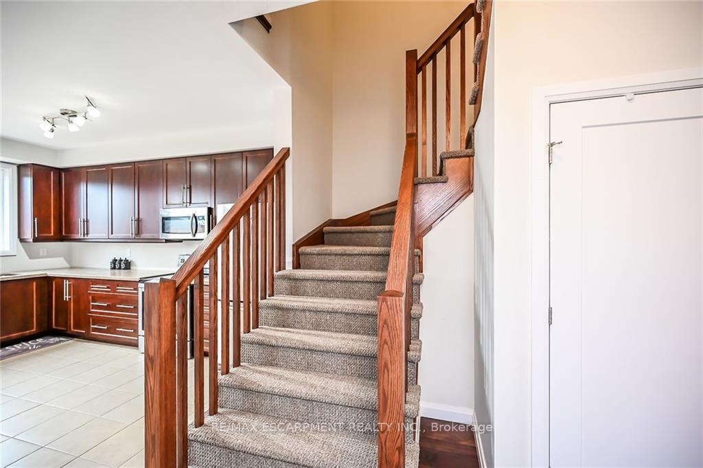 Photo 14 of Unit 75, 1169 Garner Road E, Hamilton, Ancaster — HOMEH