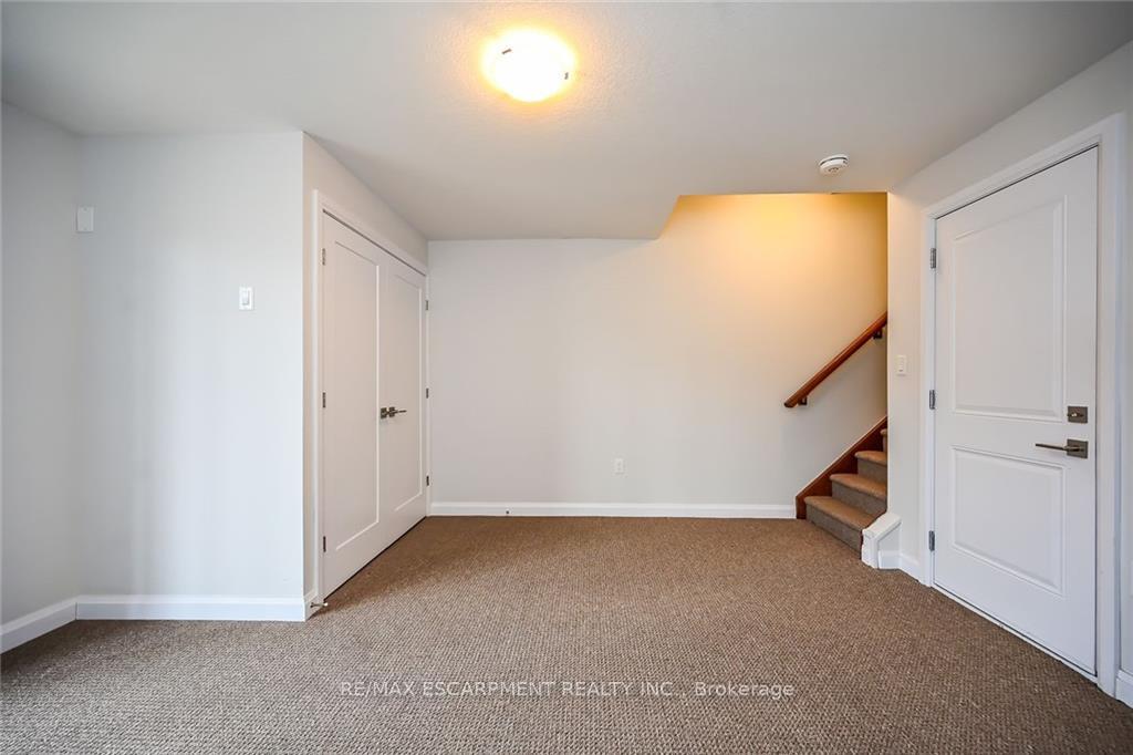 Photo 37 of Unit 75, 1169 Garner Road E, Hamilton, Ancaster — HOMEH