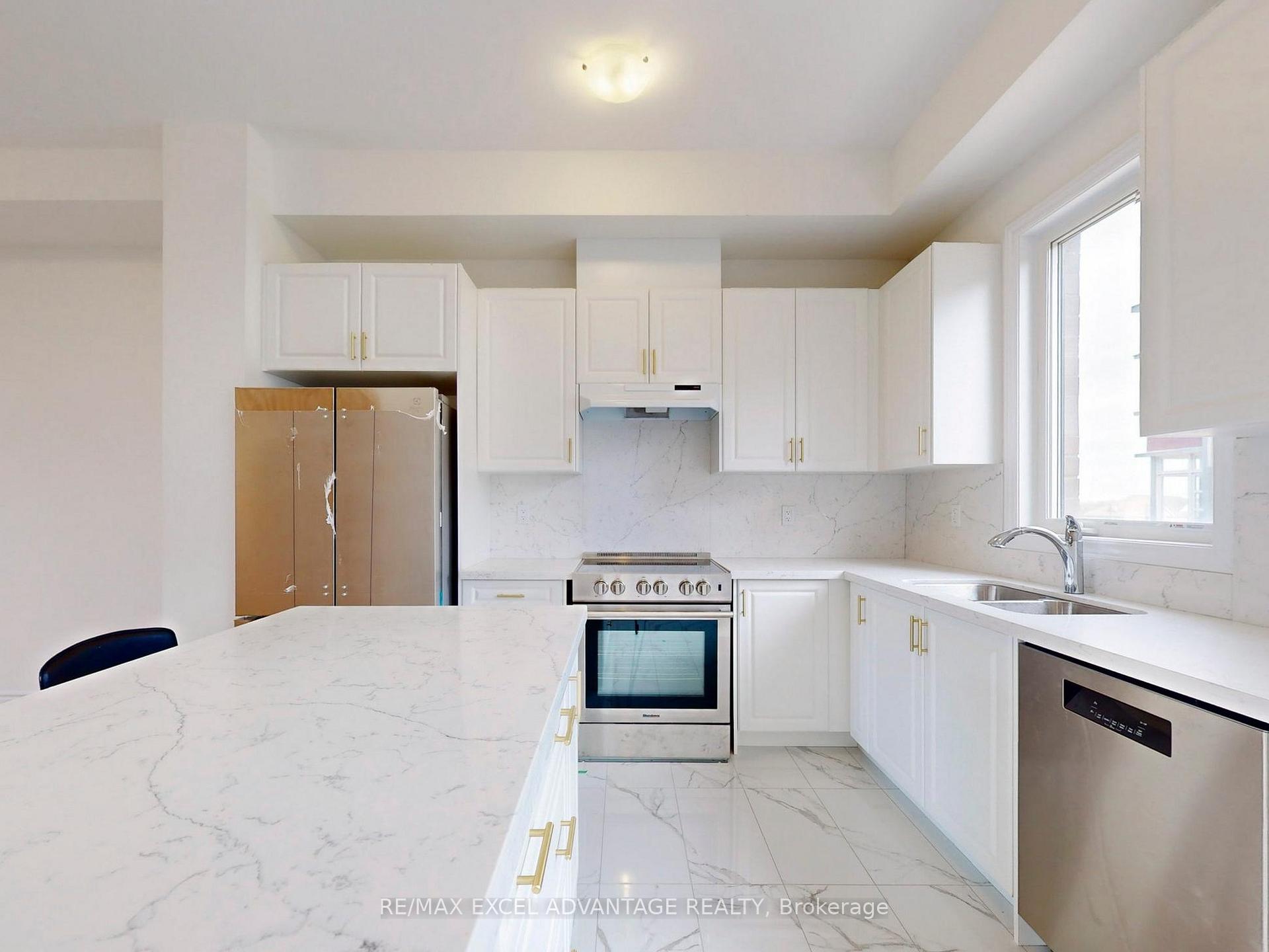 Photo 5 of 7 Quilico Road, Vaughan, Elder Mills — HOMEH