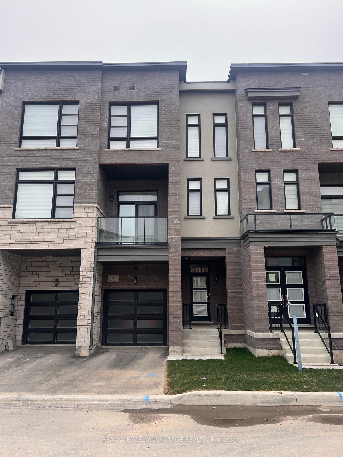Photo 1 of 7 Quilico Road, Vaughan, Elder Mills — HOMEH