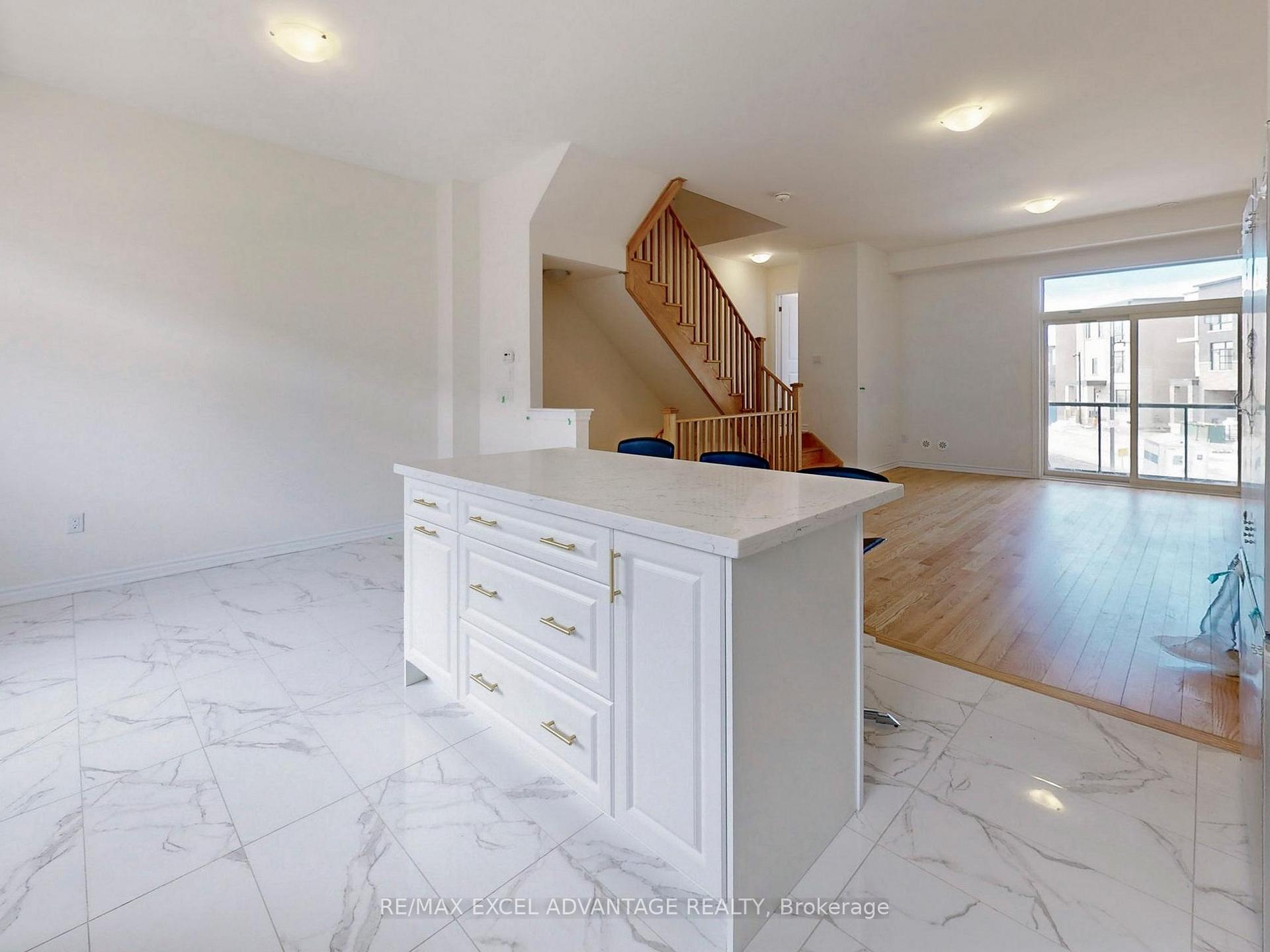 Photo 6 of 7 Quilico Road, Vaughan, Elder Mills — HOMEH