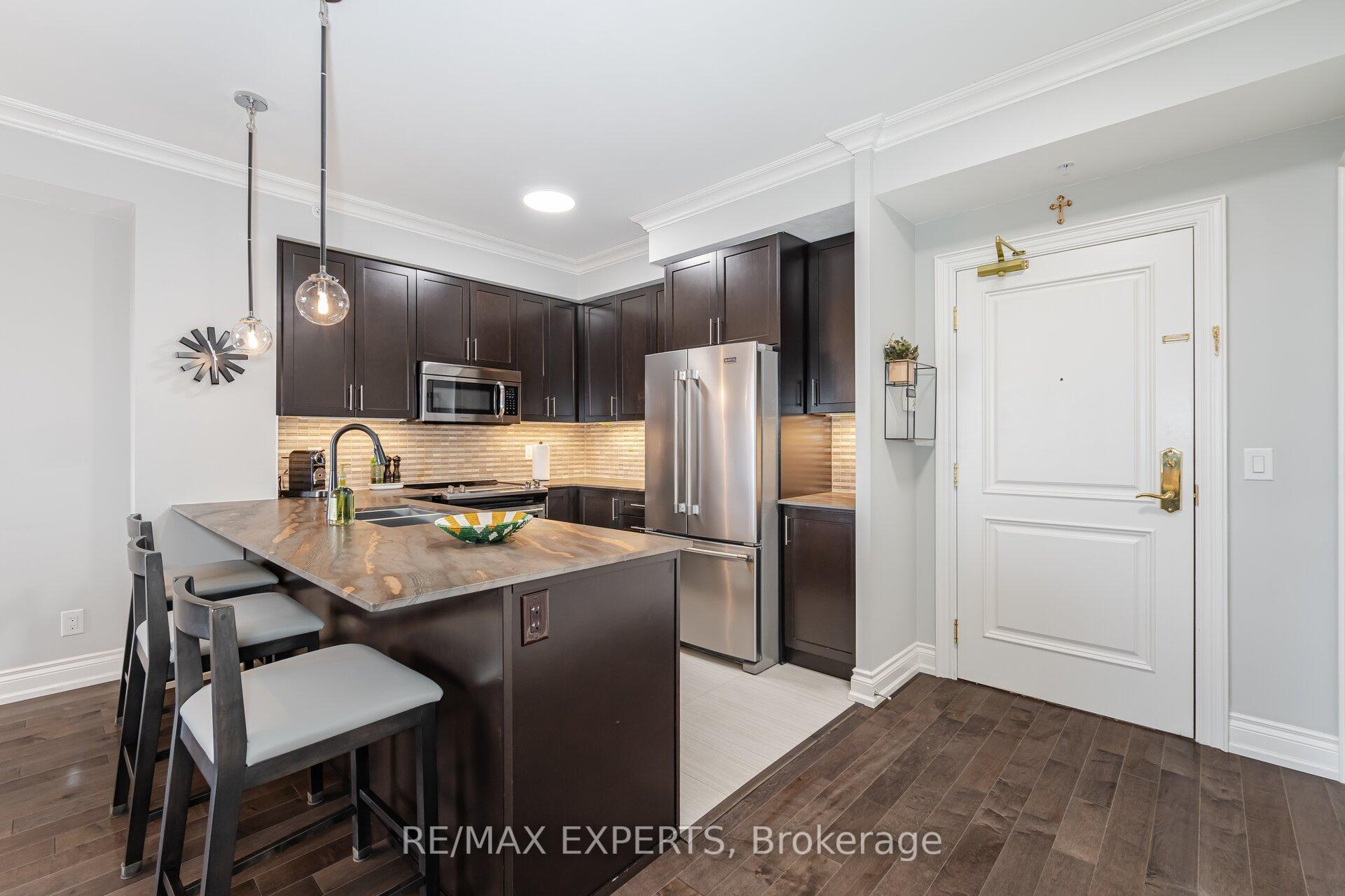 Photo 6 of Unit 807, 9255 Jane Street, Vaughan, Maple — HOMEH