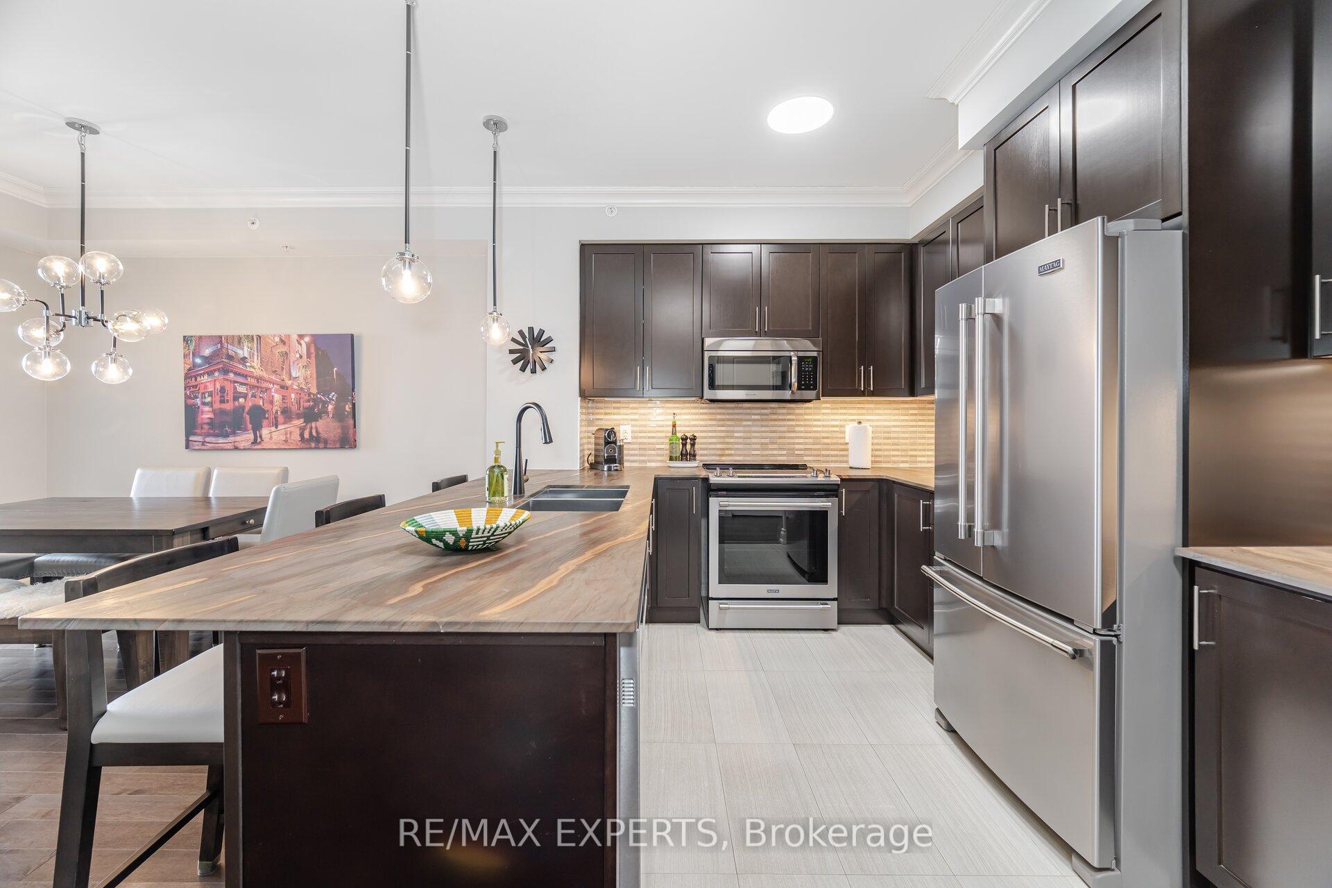 Photo 10 of Unit 807, 9255 Jane Street, Vaughan, Maple — HOMEH
