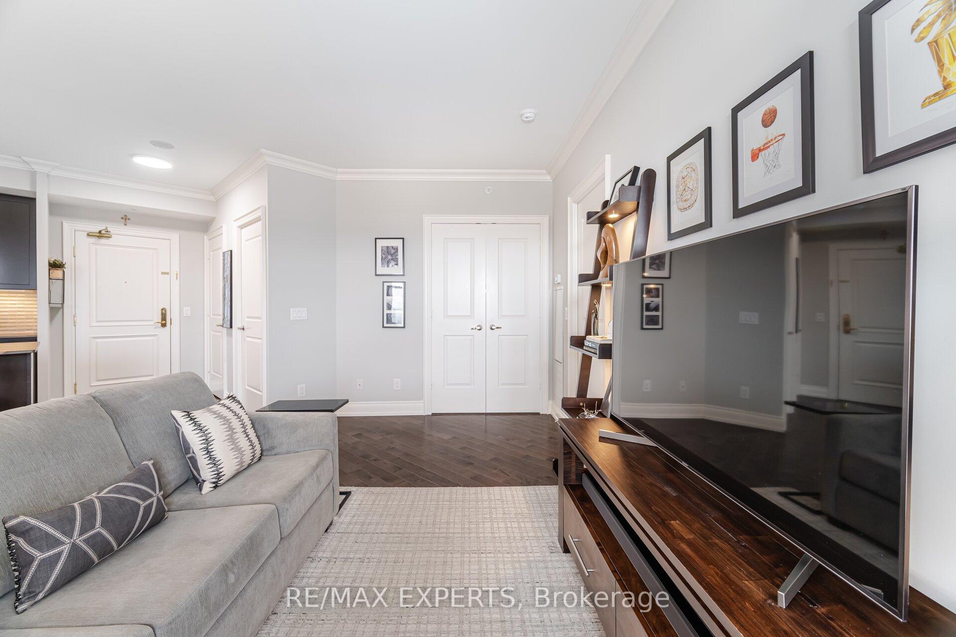Photo 13 of Unit 807, 9255 Jane Street, Vaughan, Maple — HOMEH