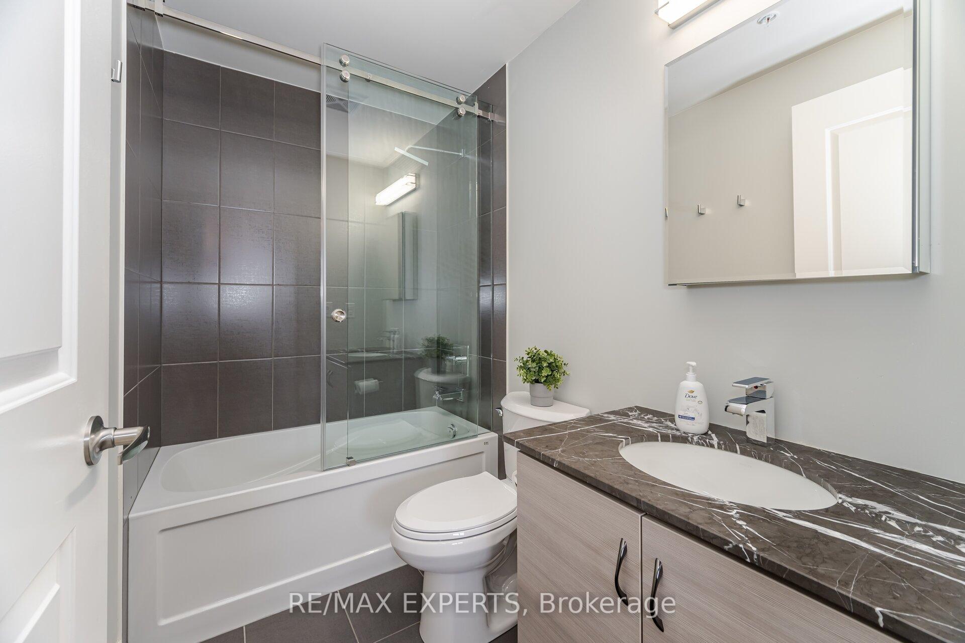 Photo 16 of Unit 807, 9255 Jane Street, Vaughan, Maple — HOMEH