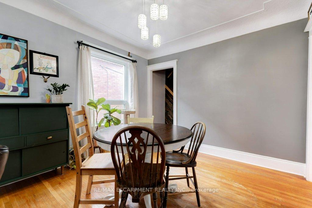Photo 32 of 64 Graham Avenue S, Hamilton, Delta — HOMEH
