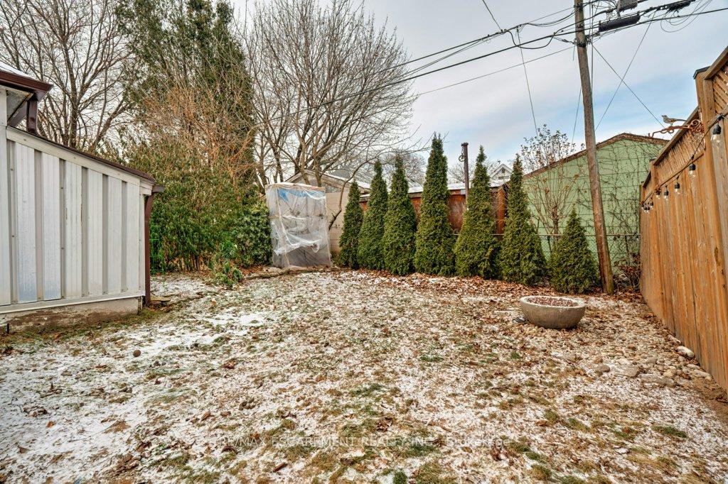 Photo 46 of 64 Graham Avenue S, Hamilton, Delta — HOMEH
