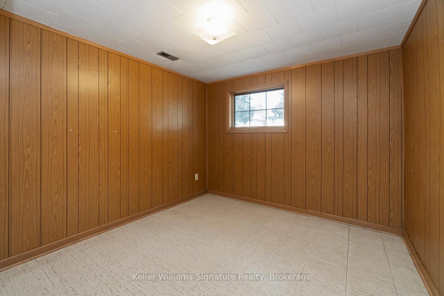 Photo 37 of 612 Jennifer Crescent, Burlington, Roseland — HOMEH