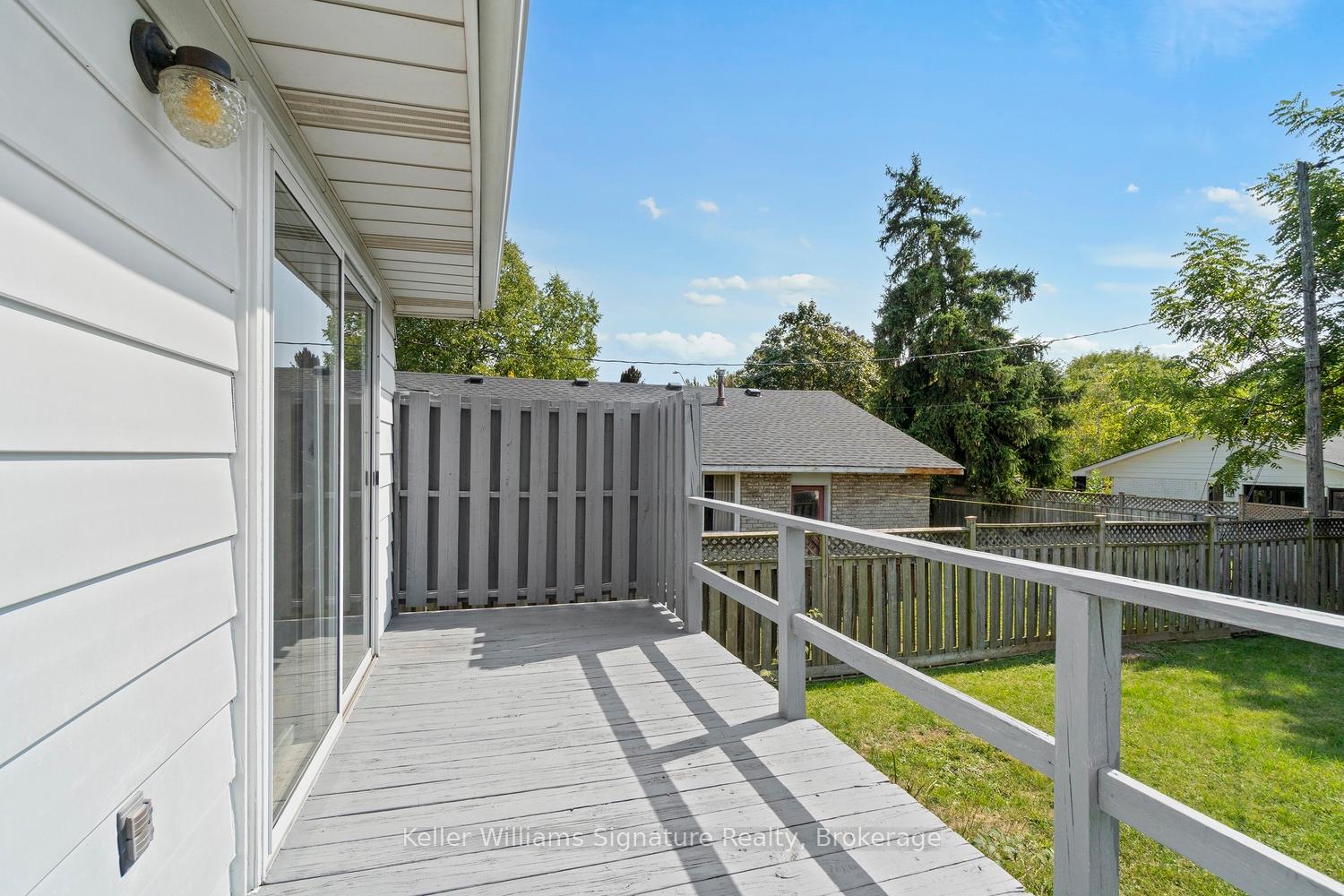 Photo 39 of 612 Jennifer Crescent, Burlington, Roseland — HOMEH